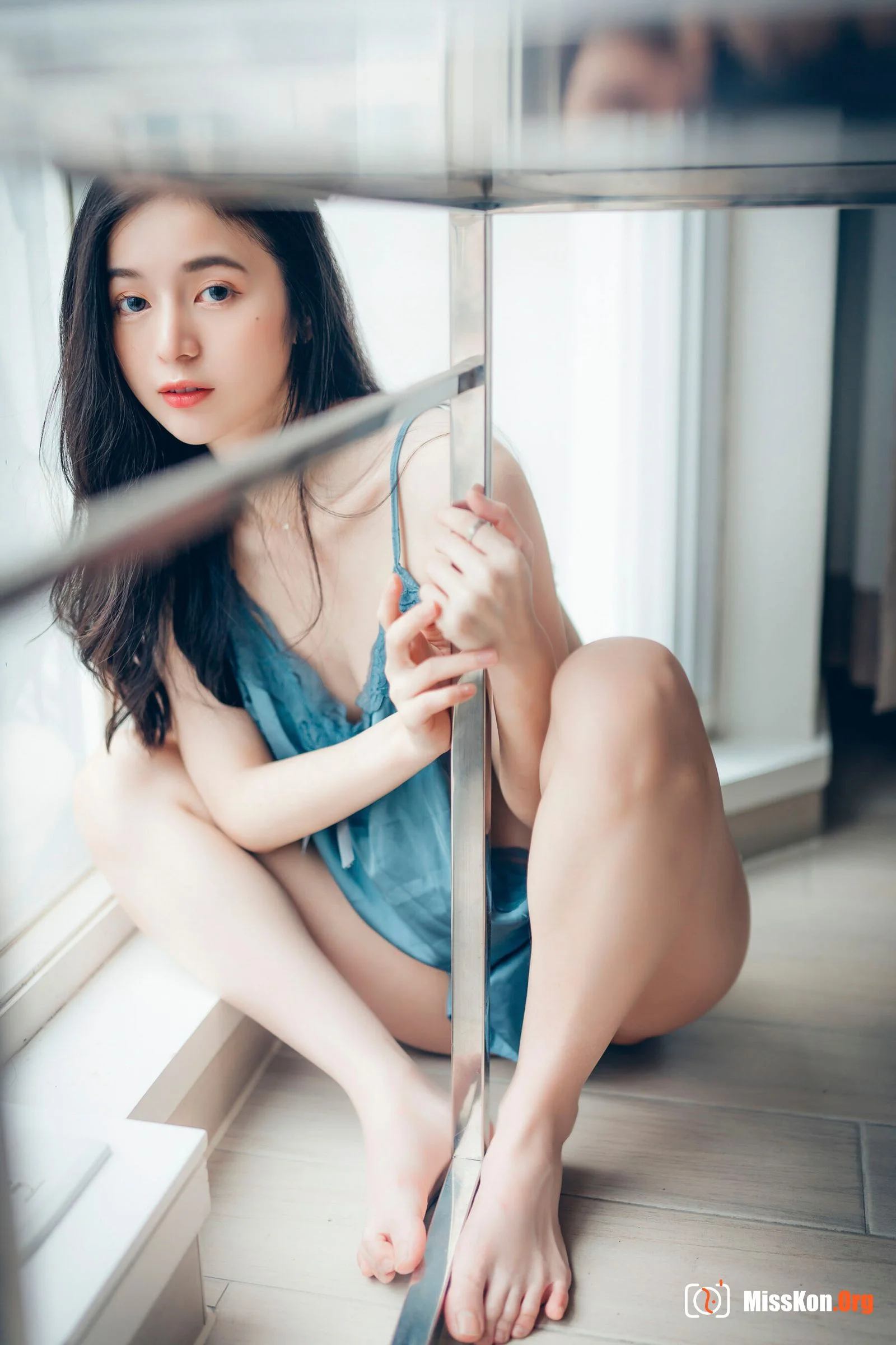 Chen Chen: Single 6 - Photo 14