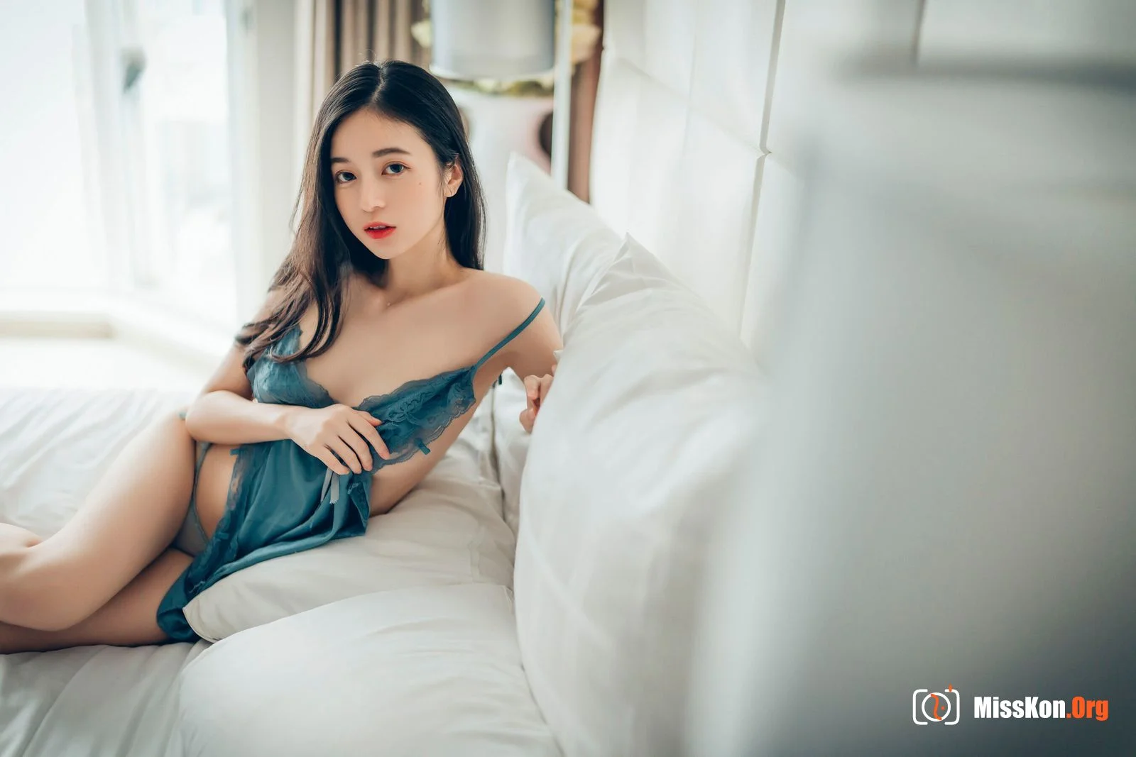 Chen Chen: Single 6 - Photo 40