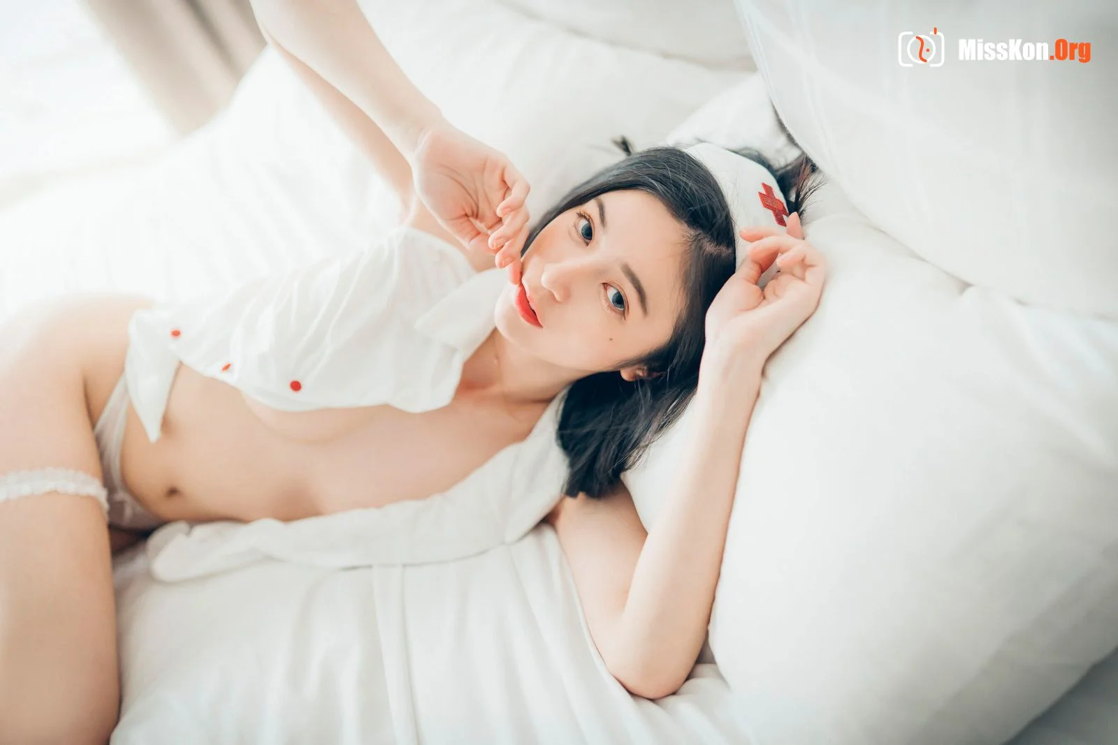Chen Chen: Single 6 - Photo 80