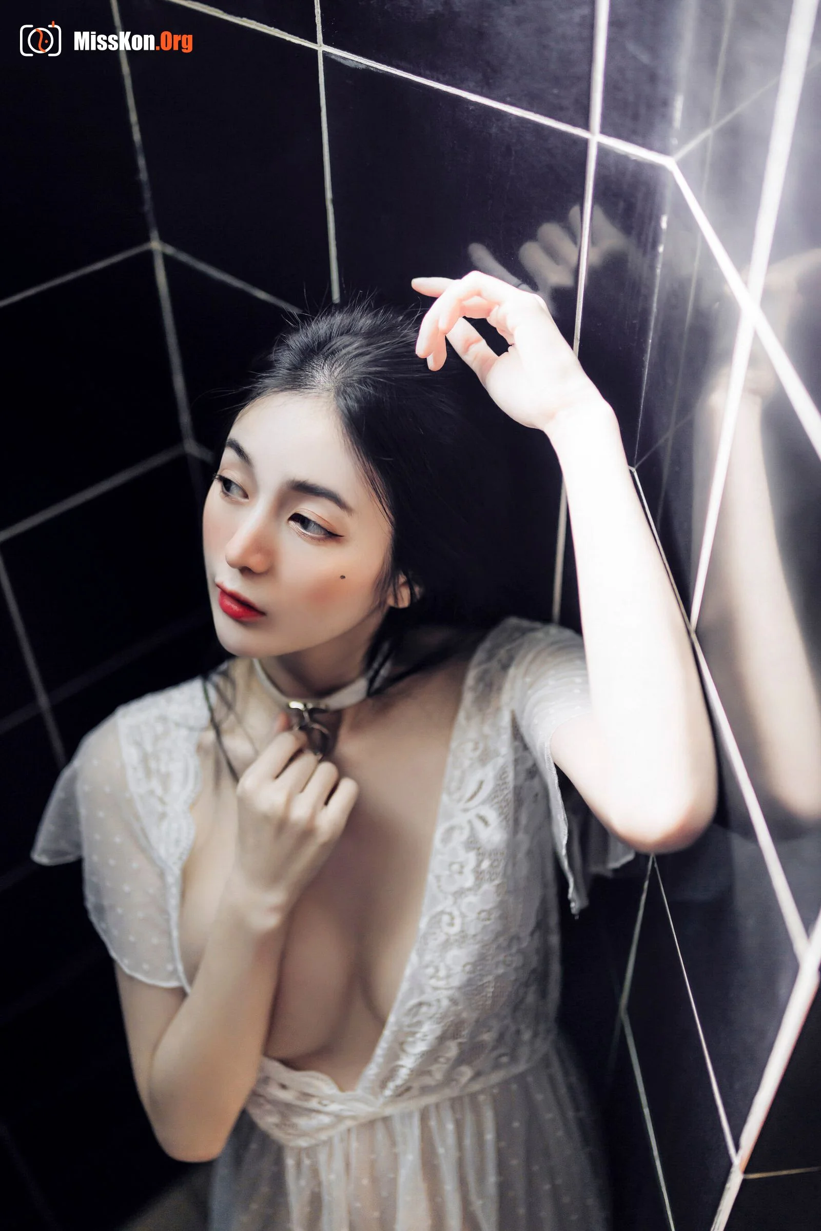 Chen Chen: Single 8 - Photo 26