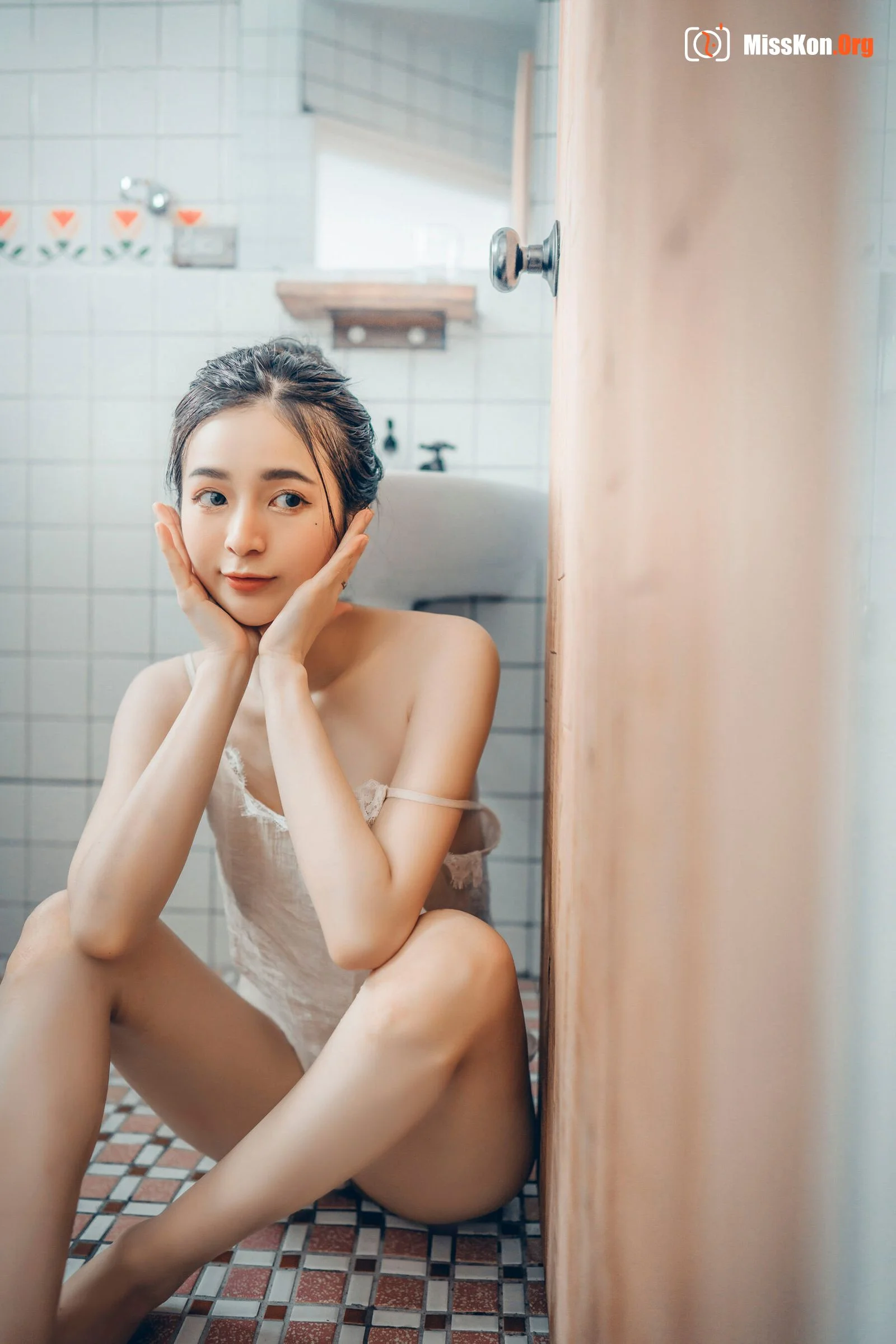 Chen Chen: Single 9 - Photo 26