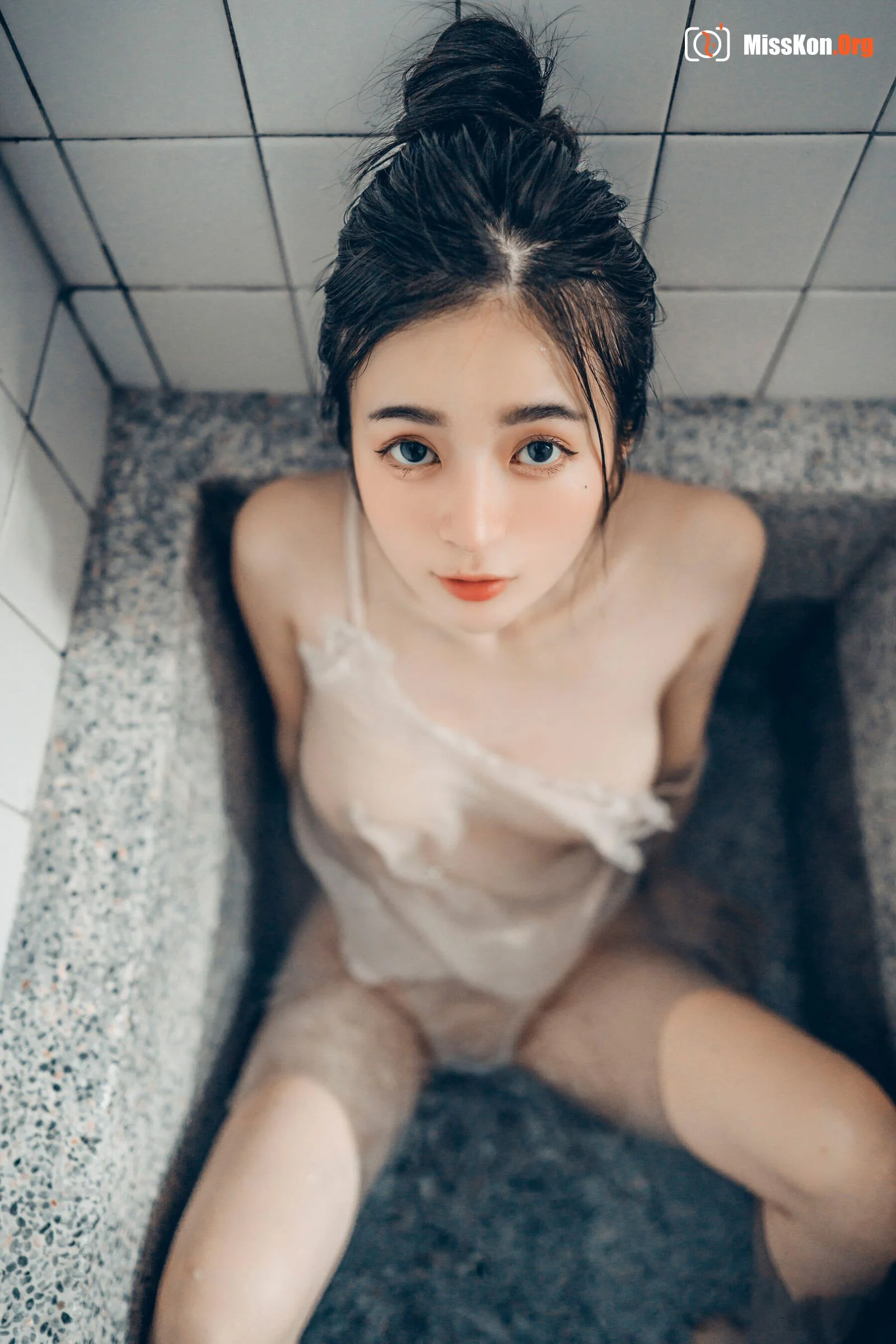 Chen Chen: Single 9 - Photo 40