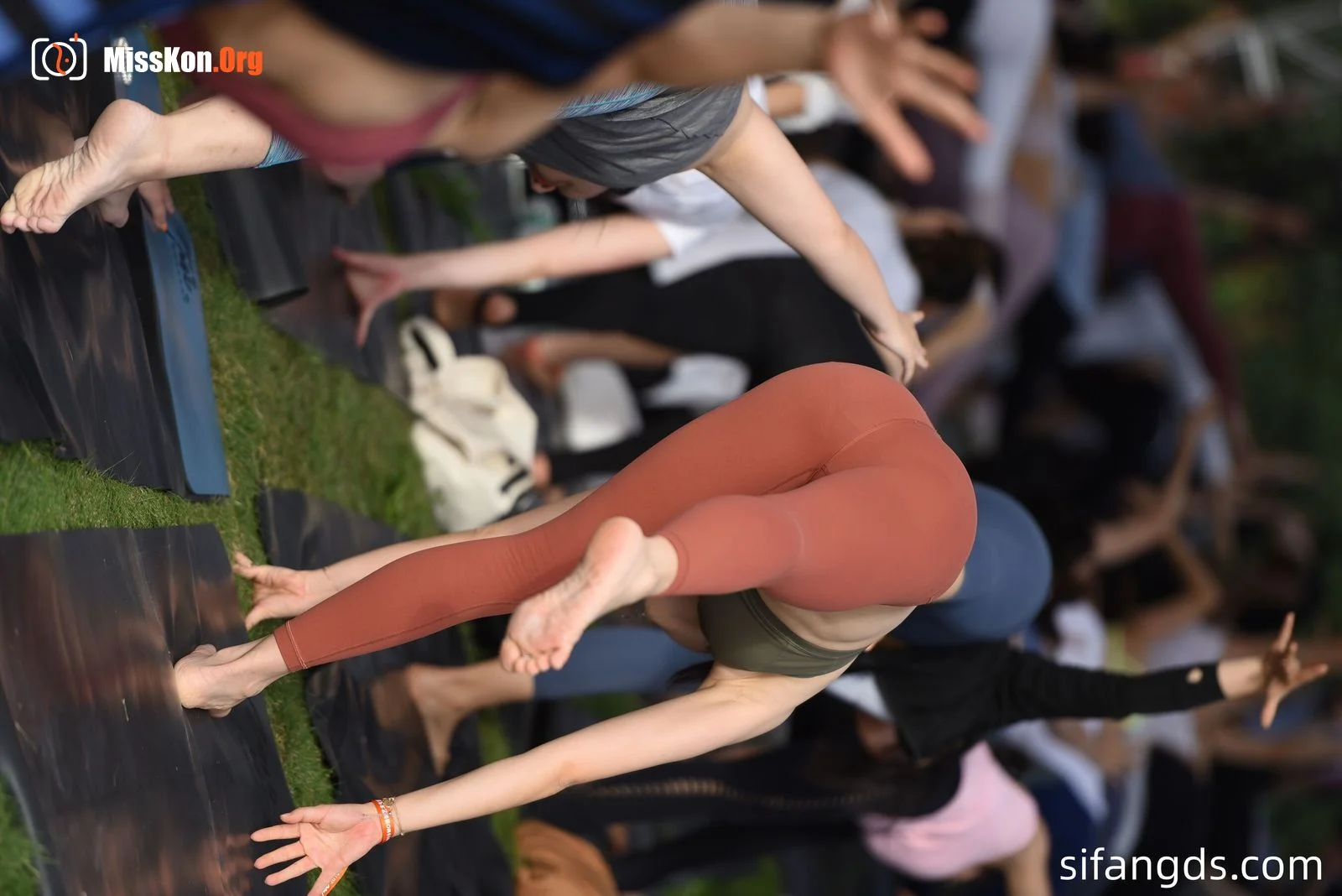 Chengdu Open-Air Yoga (Part 3) - Photo 5
