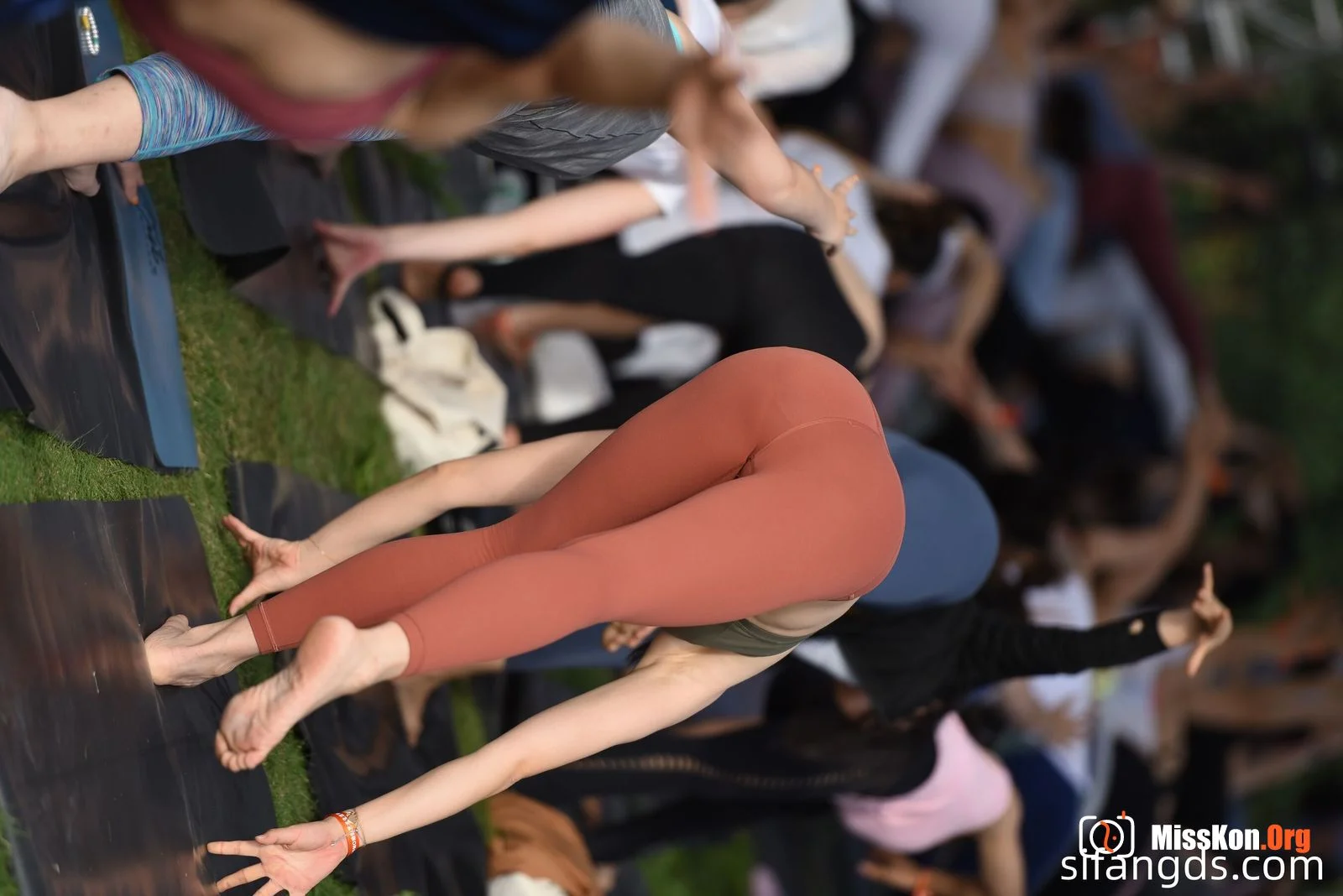 Chengdu Open-Air Yoga (Part 3) - Photo 7