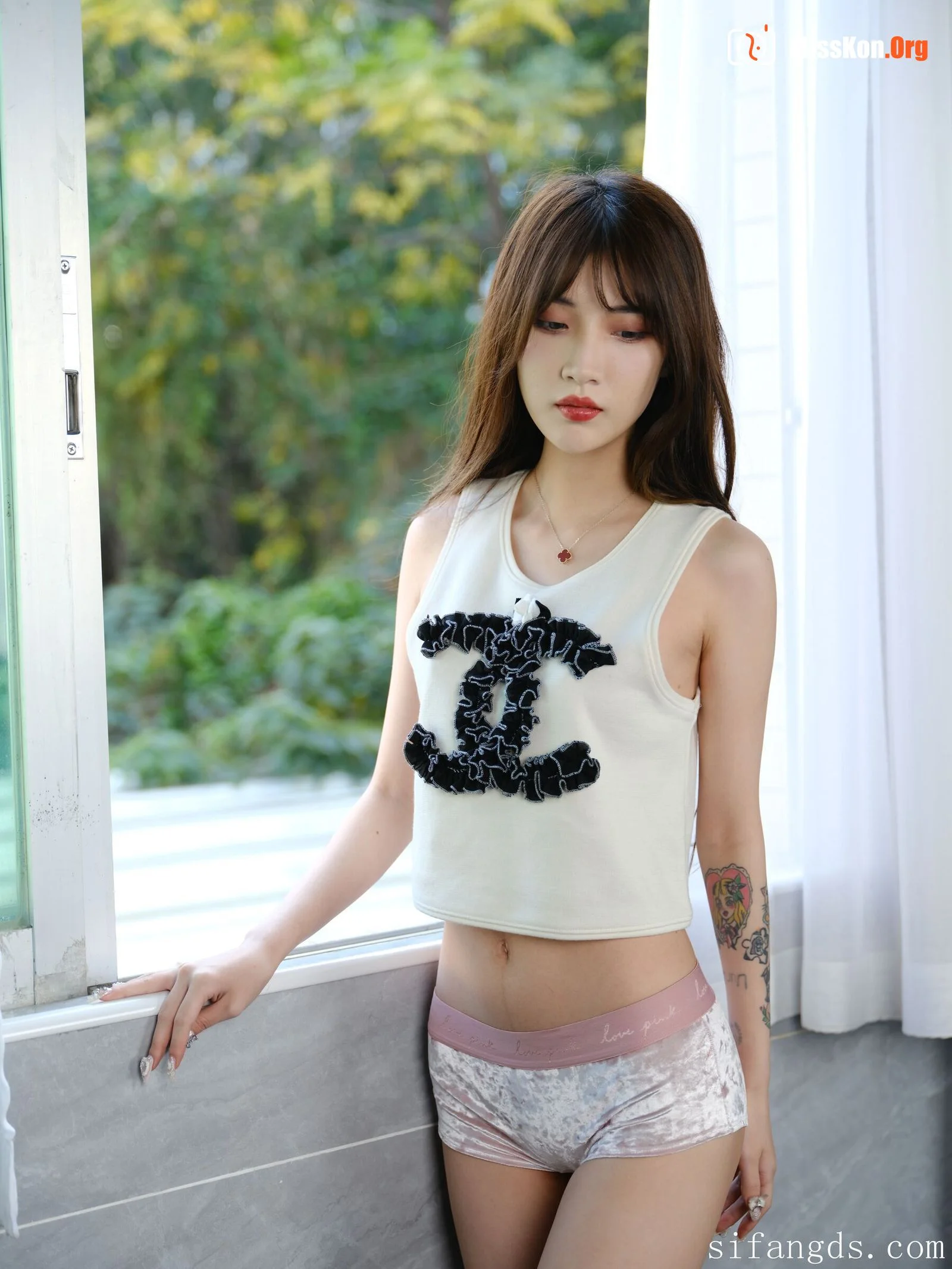 Chinese model Bai Xue's large-scale private photo shoot - Photo 9