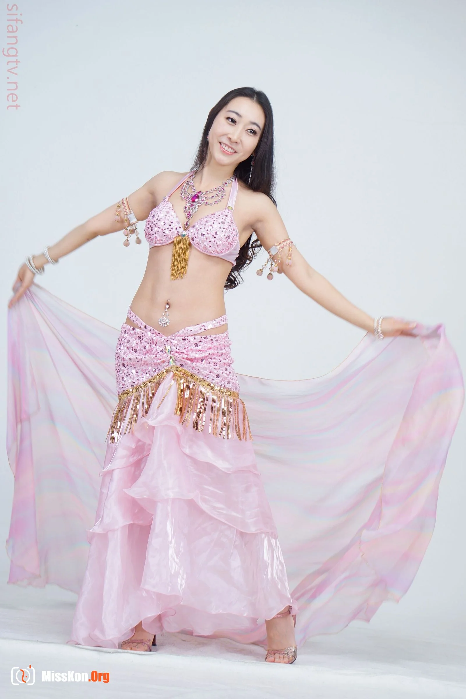 Chinese model Meixin's private photo shoot - Photo 2