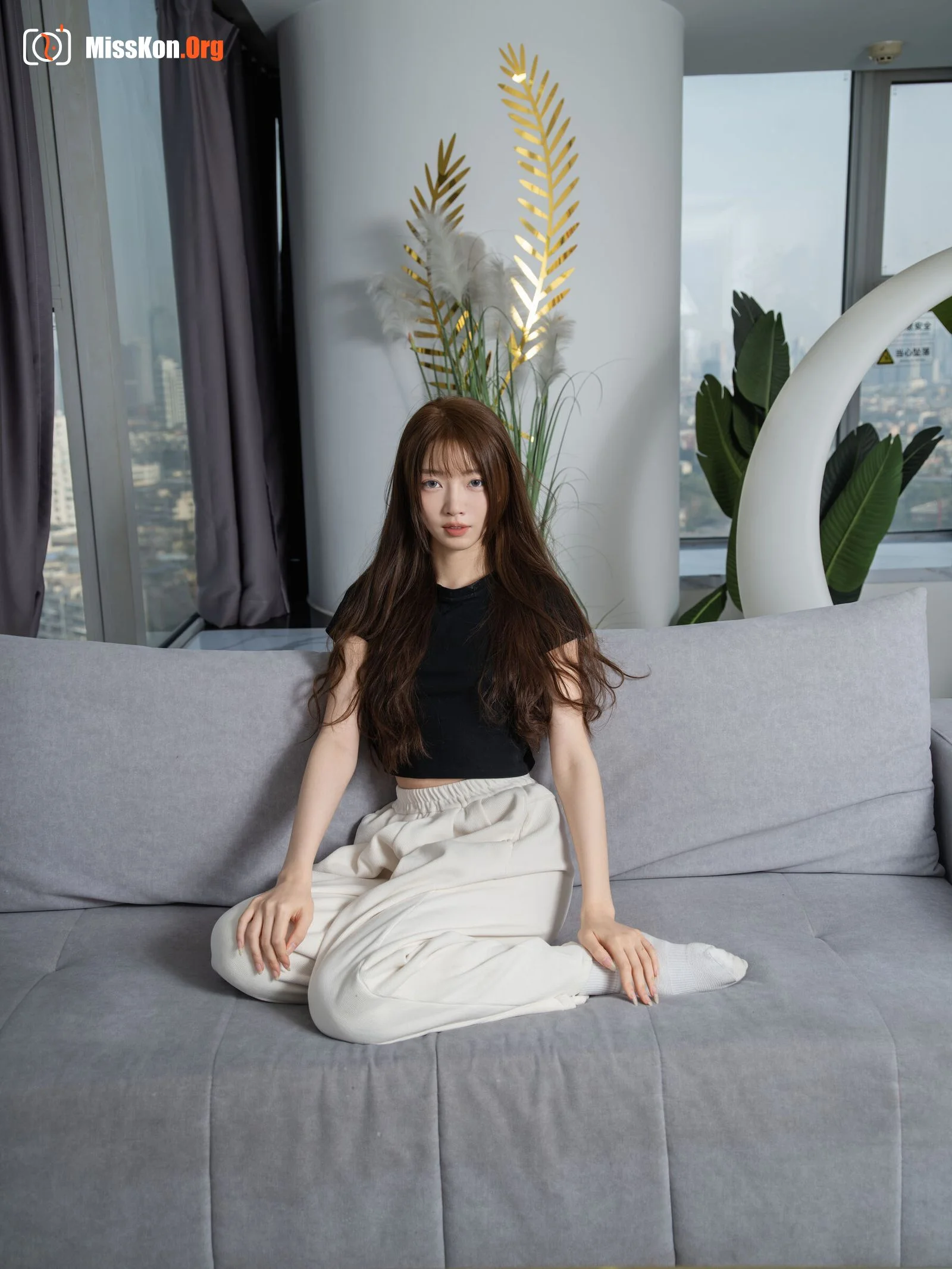 Chinese model Runrun's large-scale private photo shoot - Photo 16