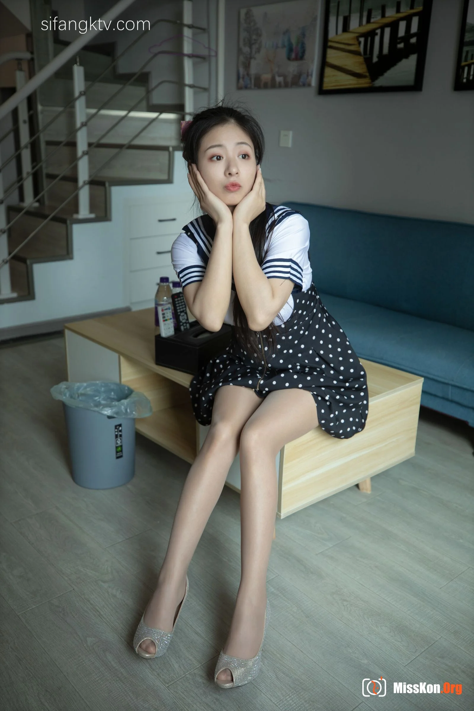 Chinese model Xiao Xin sexy photo set - Photo 8