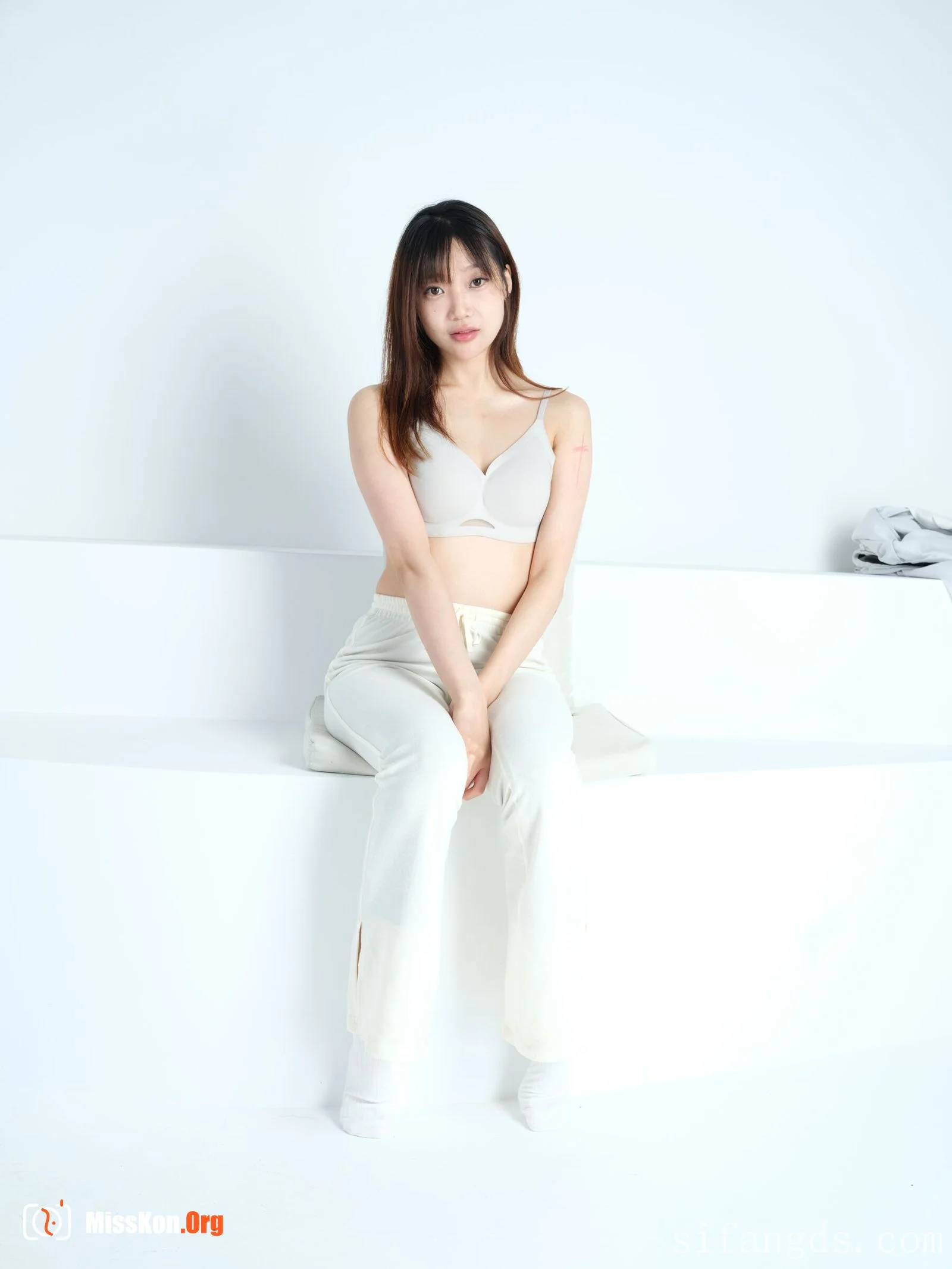 Chinese model Xiaochu's large-scale body private photo set - Photo 13
