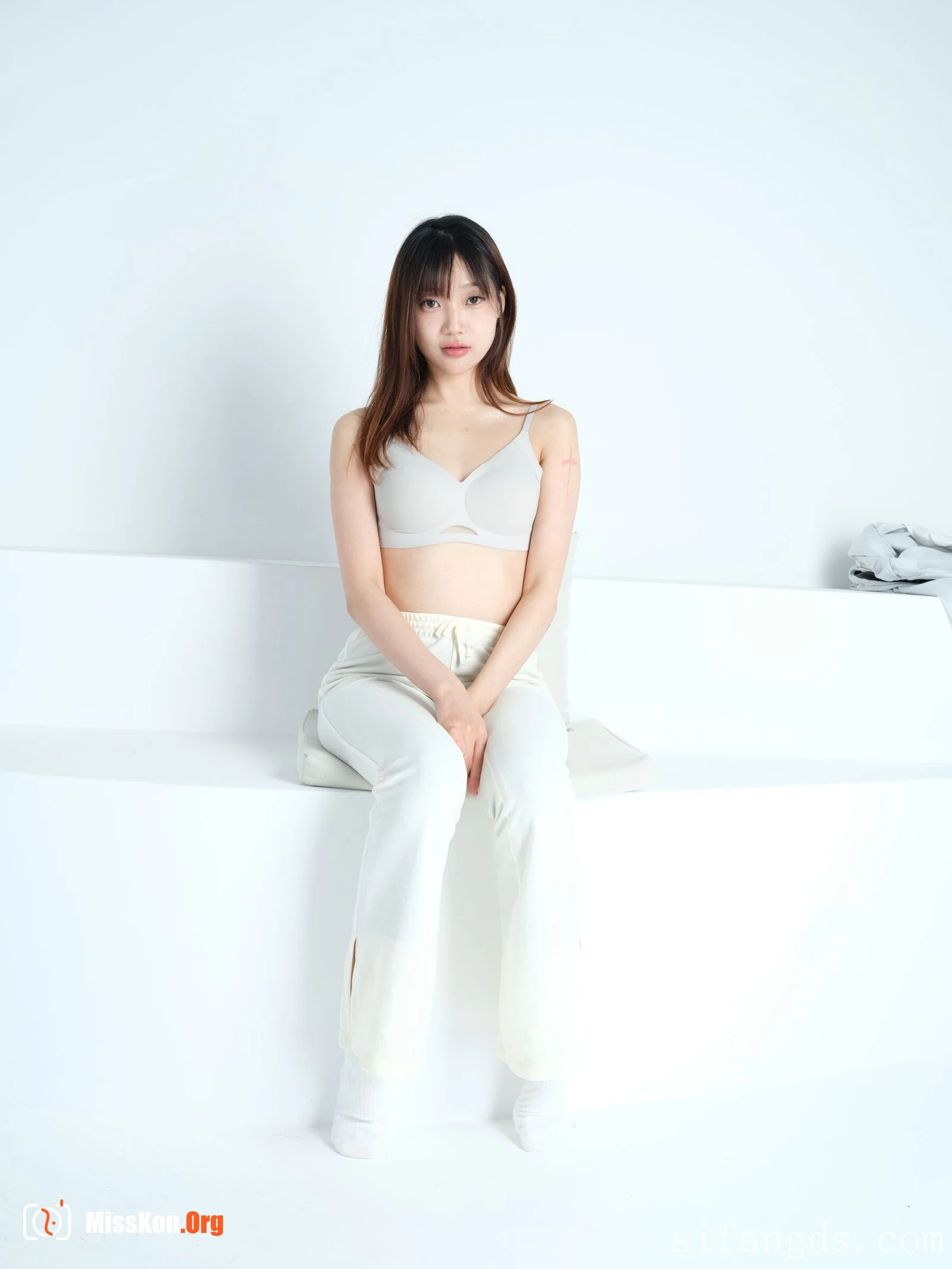 Chinese model Xiaochu's large-scale body private photo set - Photo 15