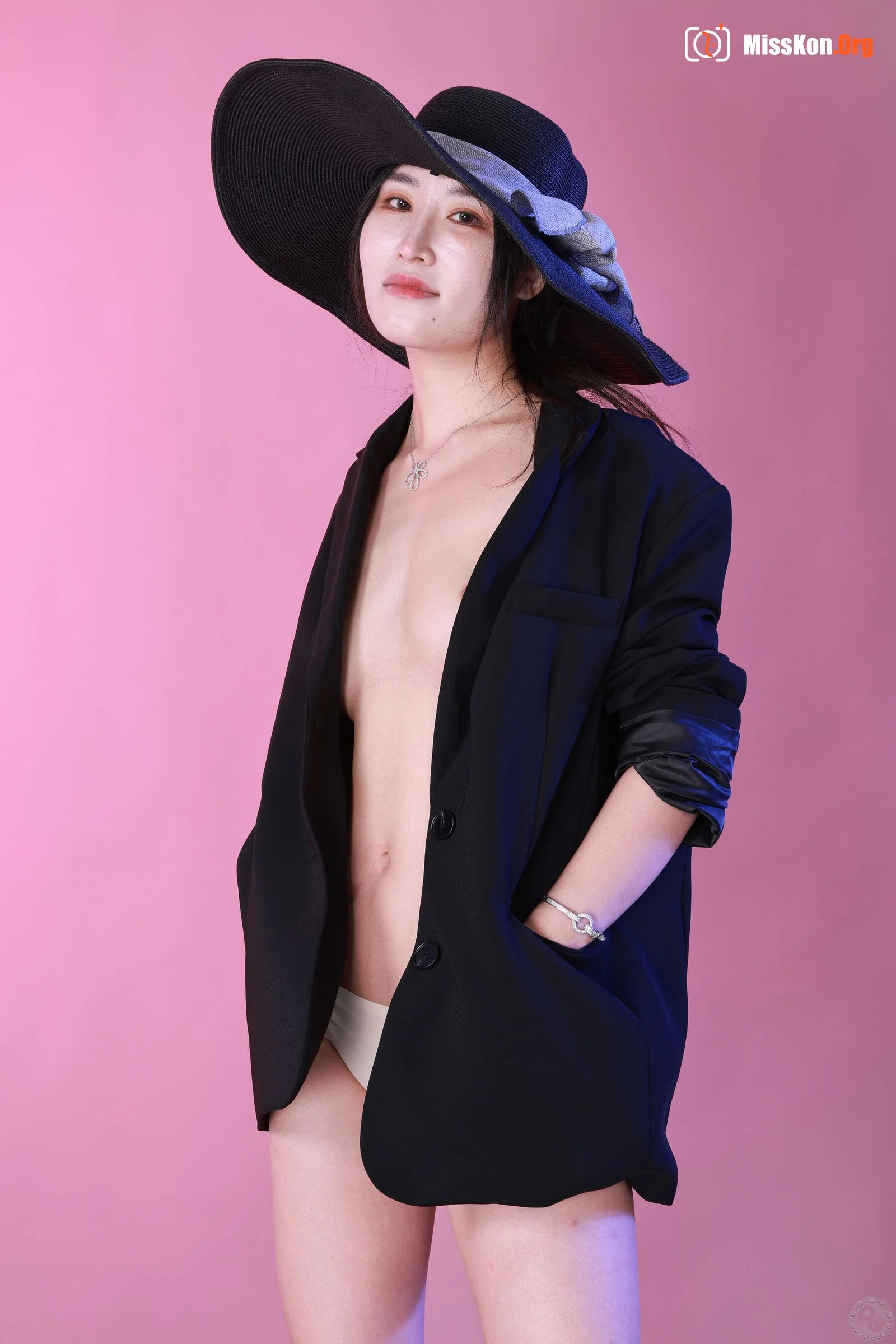 Chinese model Xiaohe's private photo shoot - Photo 17