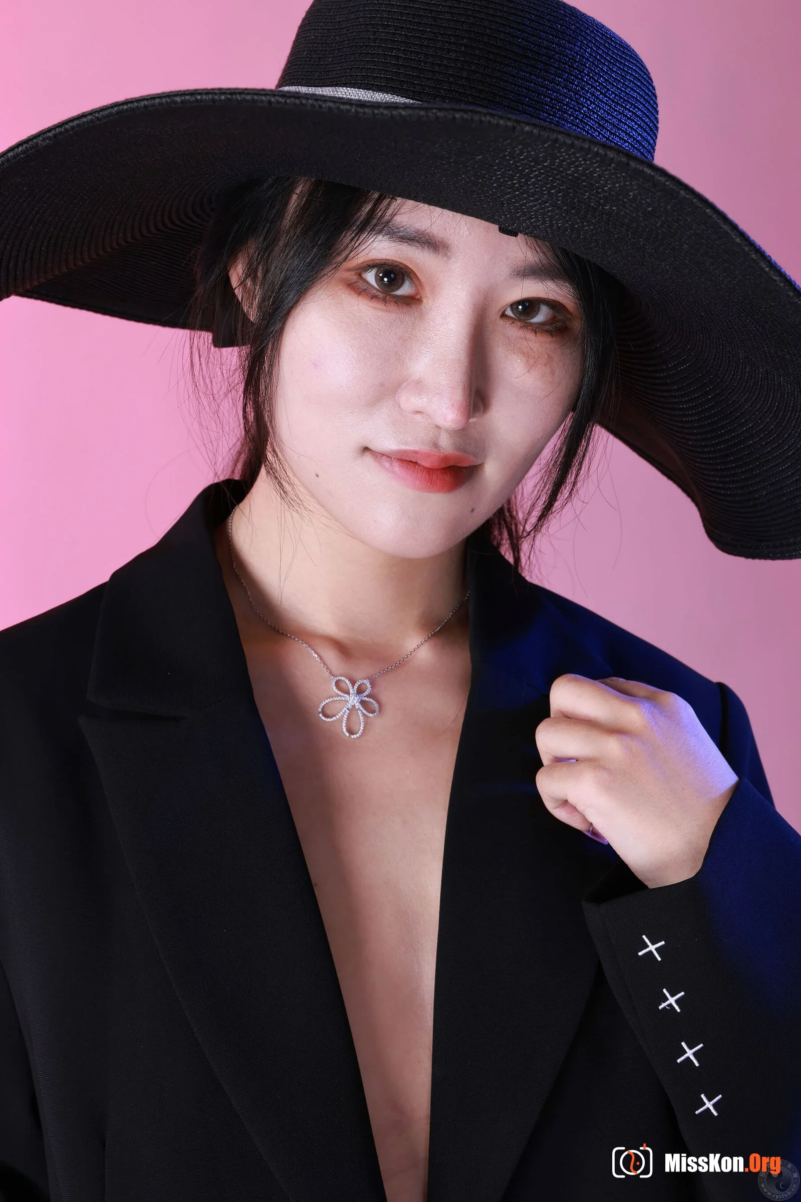 Chinese model Xiaohe's private photo shoot - Photo 3