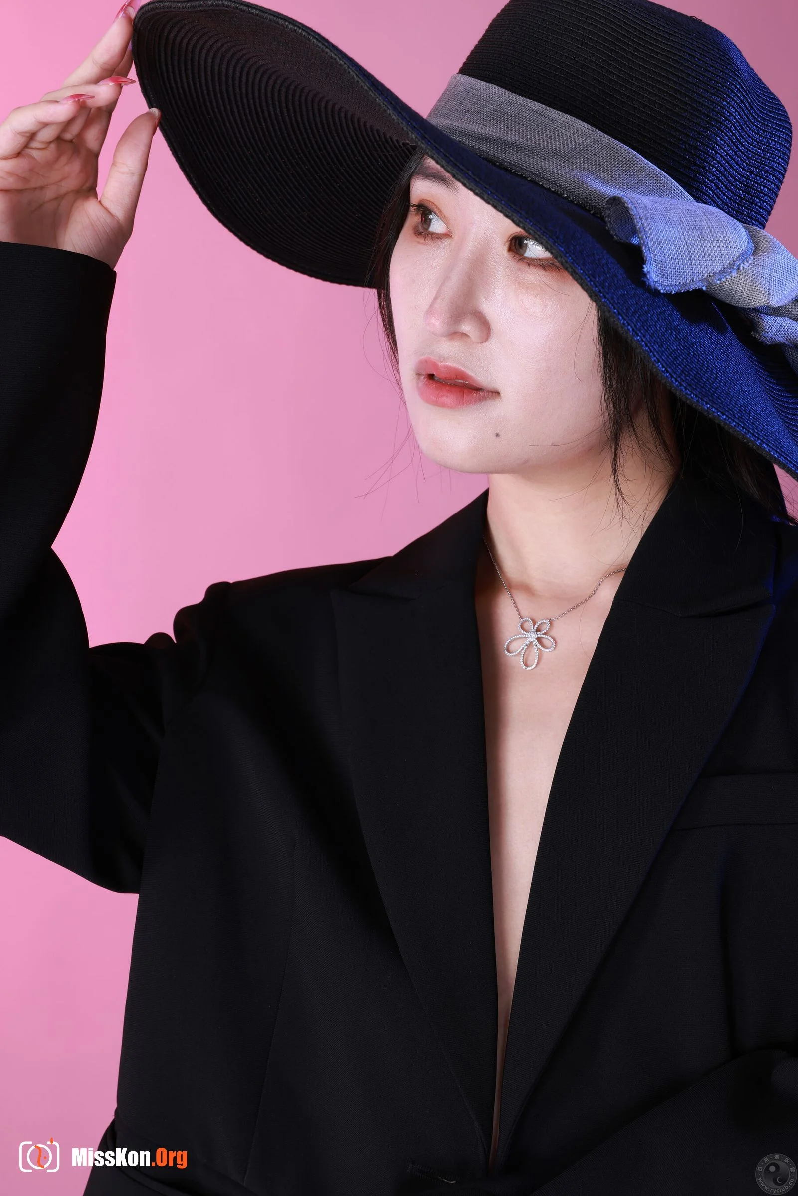Chinese model Xiaohe's private photo shoot - Photo 7