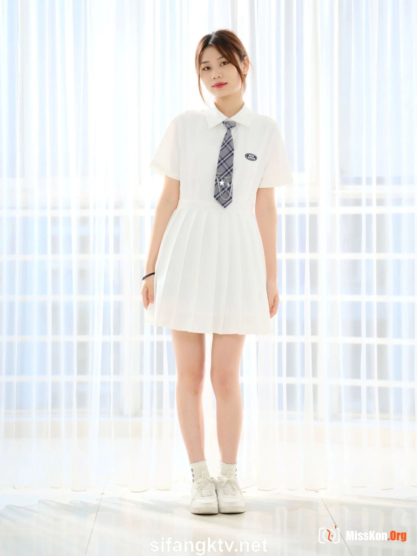 Chinese model Yueyue's large-scale private photo shoot (2021-10-12) - Photo 2