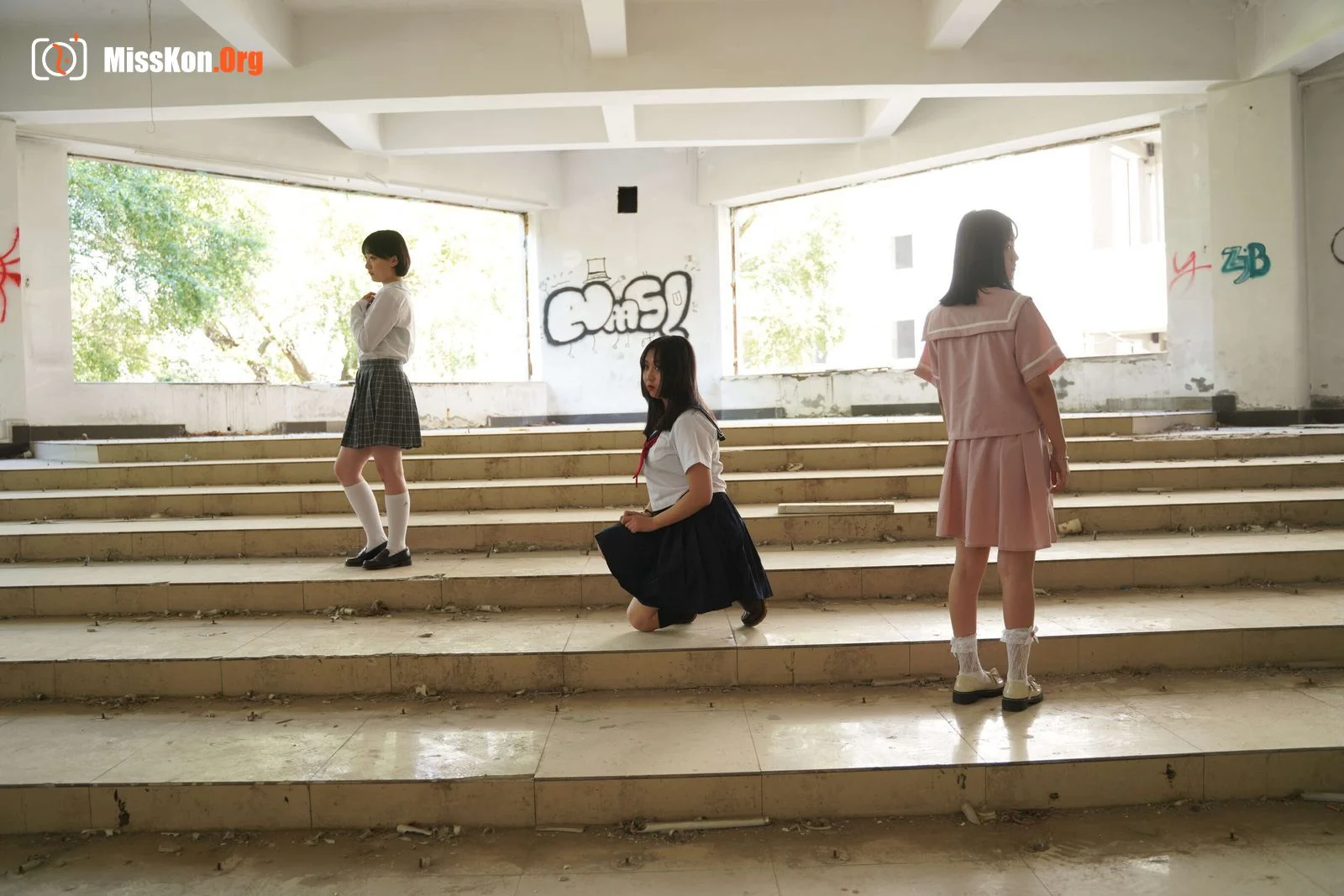 Chinese models Luo Luo & Tian Tian & Qi Qi's large-scale private photo shoot (2019-07-11) - Photo 2
