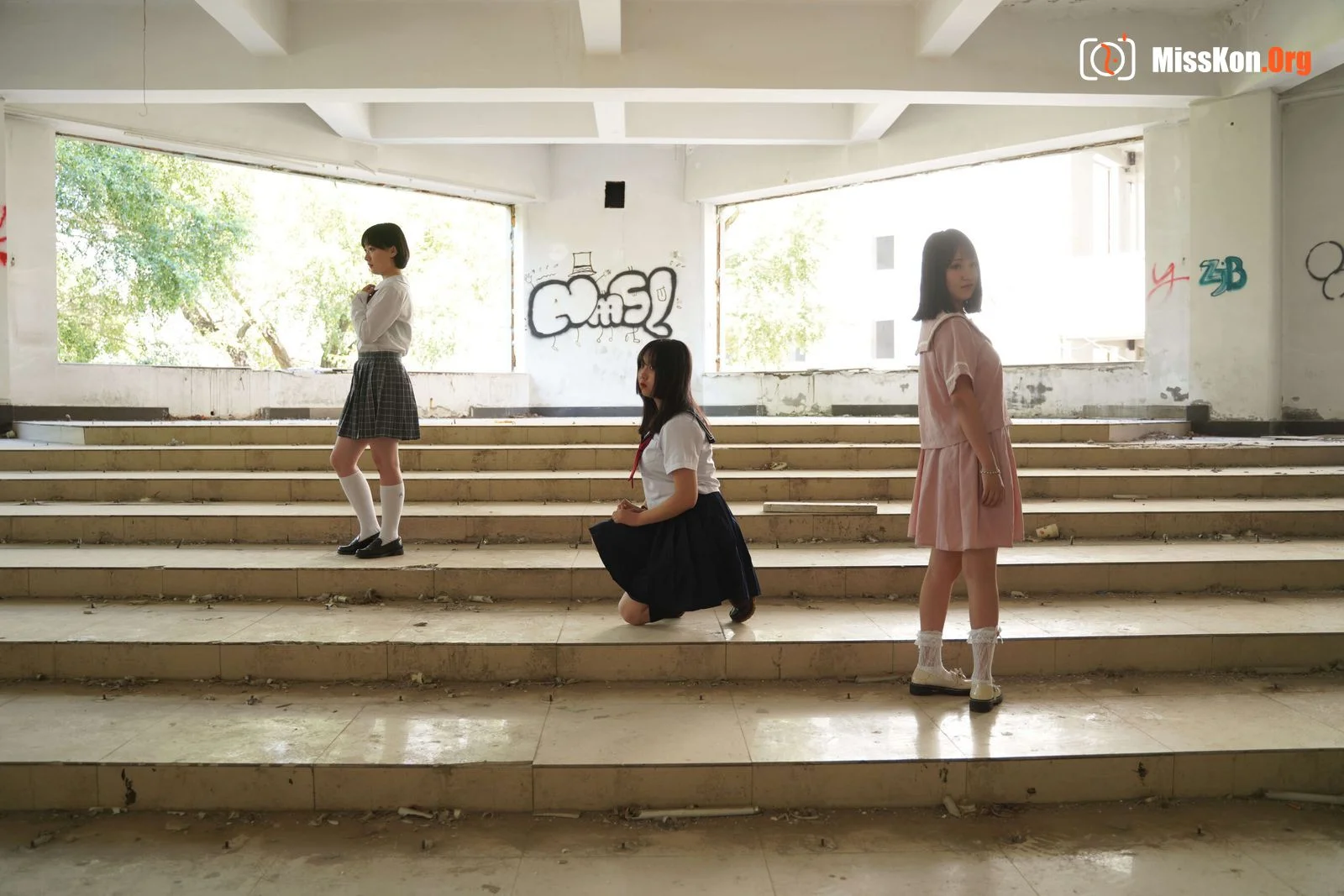 Chinese models Luo Luo & Tian Tian & Qi Qi's large-scale private photo shoot (2019-07-11) - Photo 3
