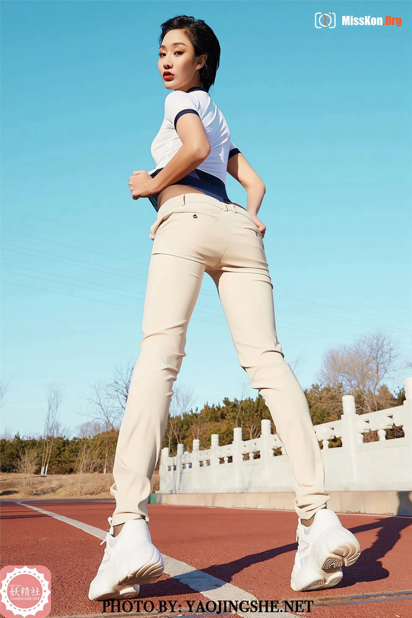 Cocoa: Meisi in pants (V2005) - Photo 4