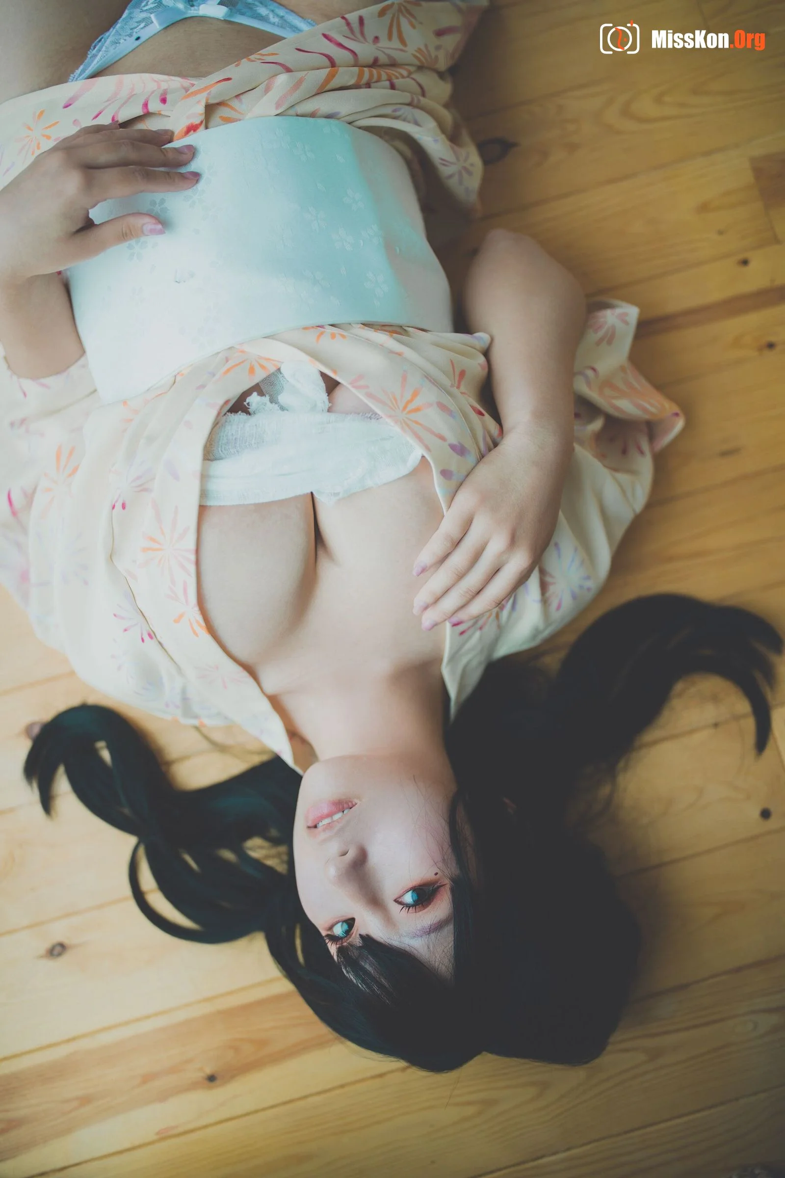 CongCong: Kimono - Photo 14