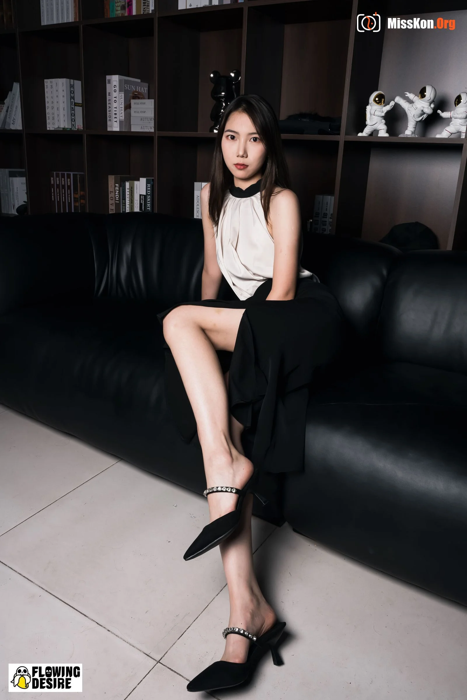Contrasting Teacher Su Ran - Photo 9