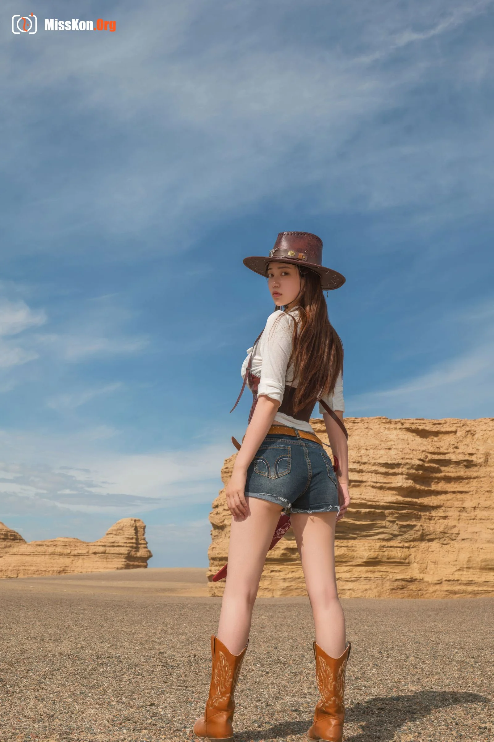 cowgirl - Photo 2