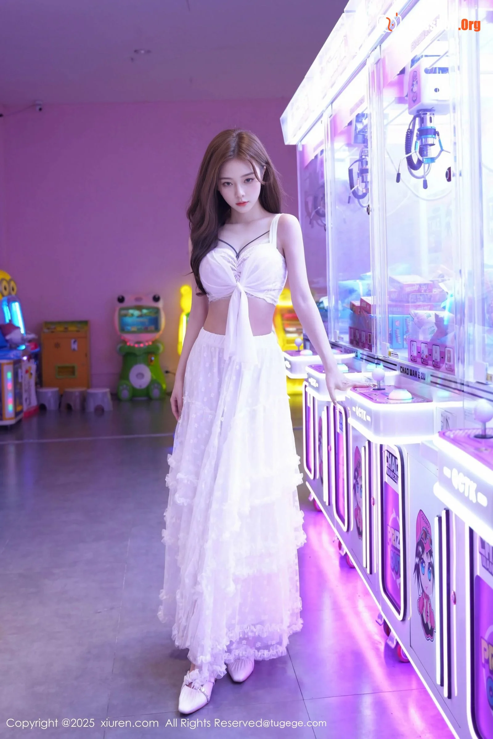 Cucumber Girl - Photo 2
