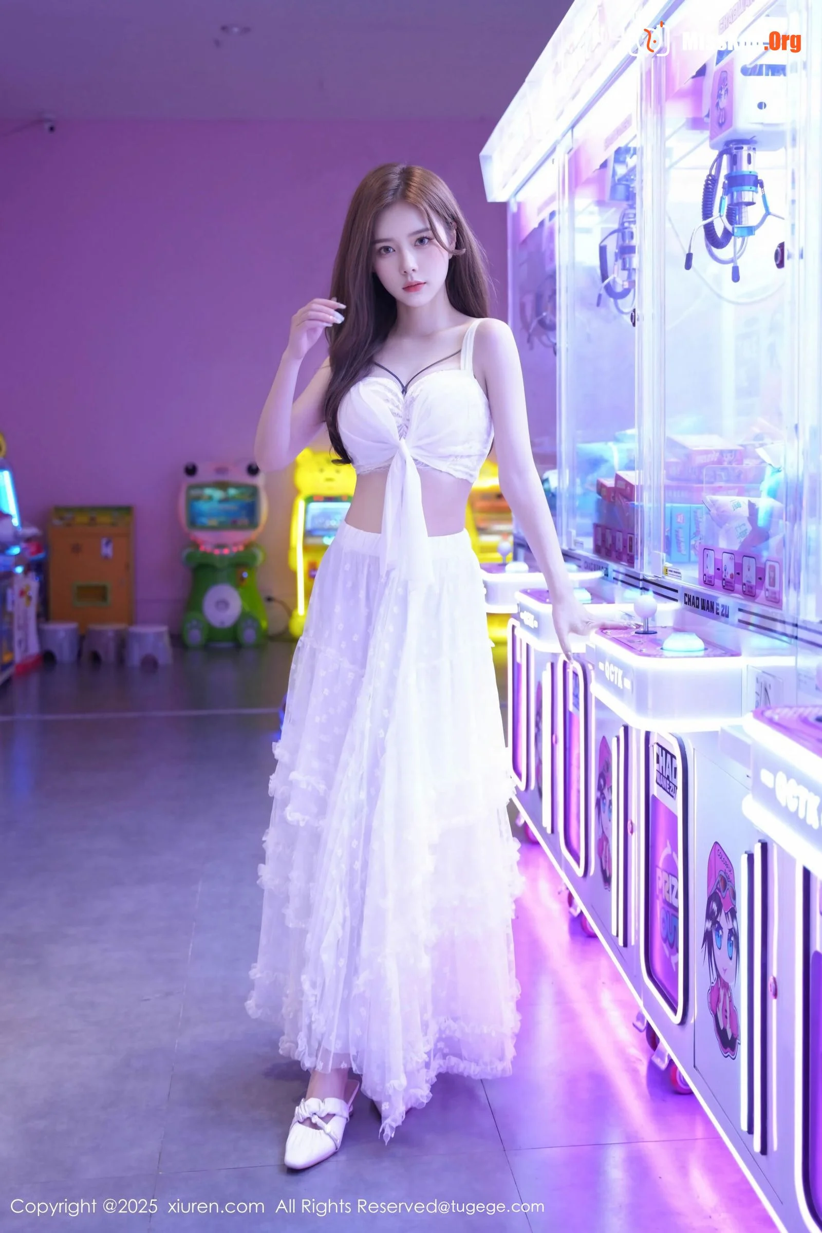 Cucumber Girl - Photo 3