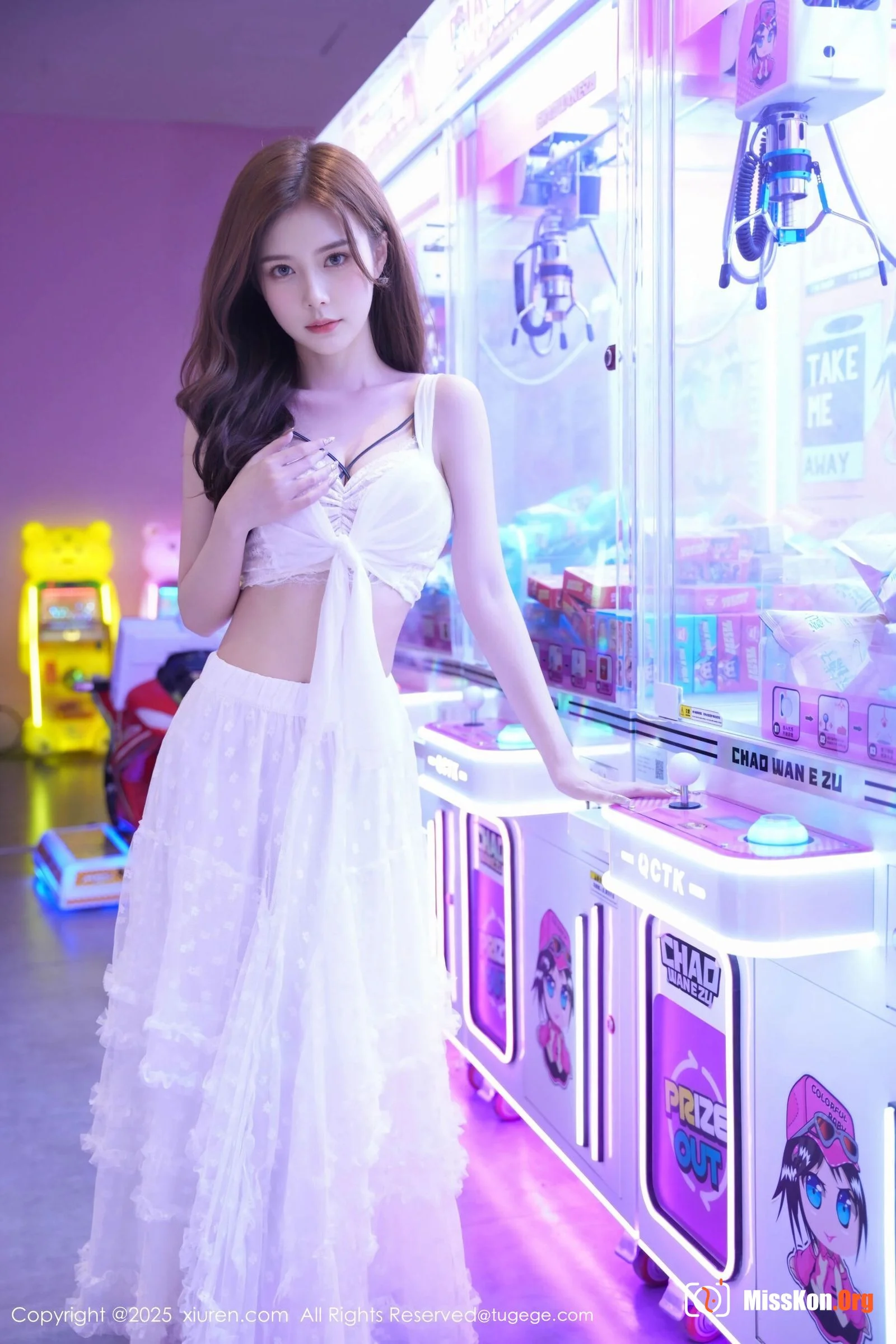 Cucumber Girl - Photo 5
