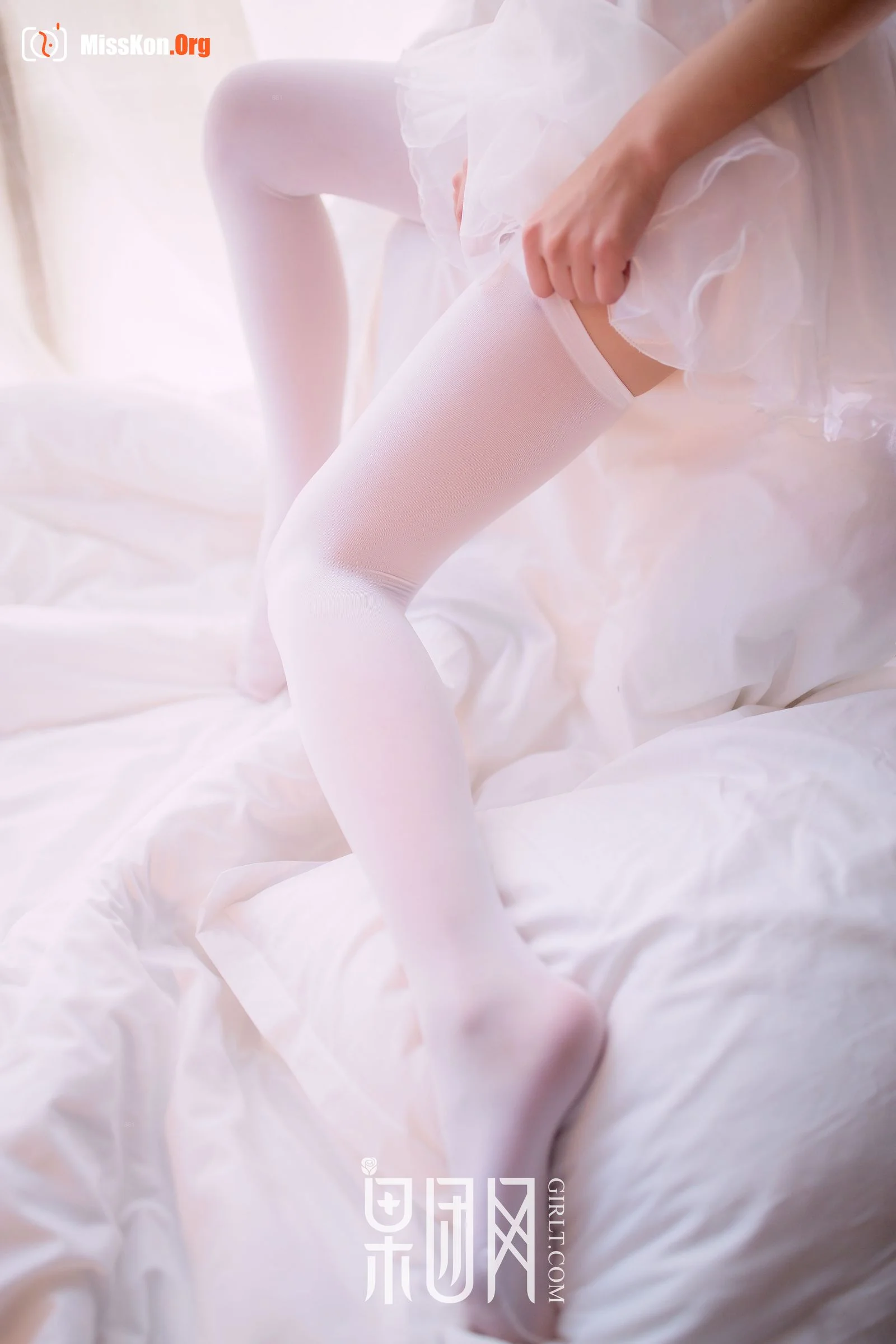 Cute girl pink candy - Photo 8