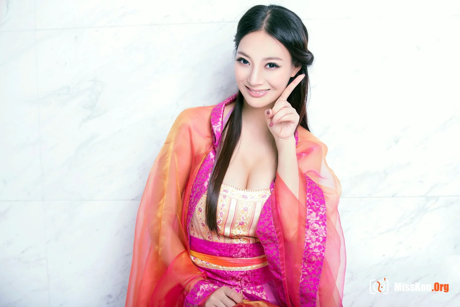 Daniella Wang - Photo 2
