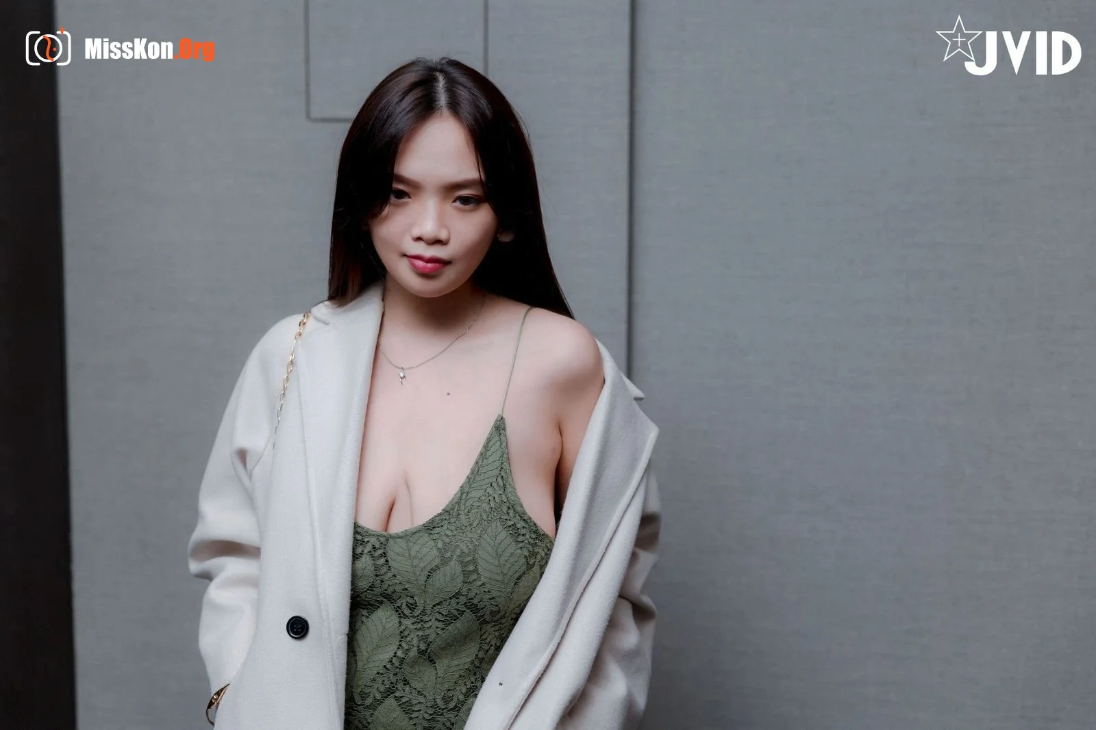 Date the landlady to exchange rent - Photo 12