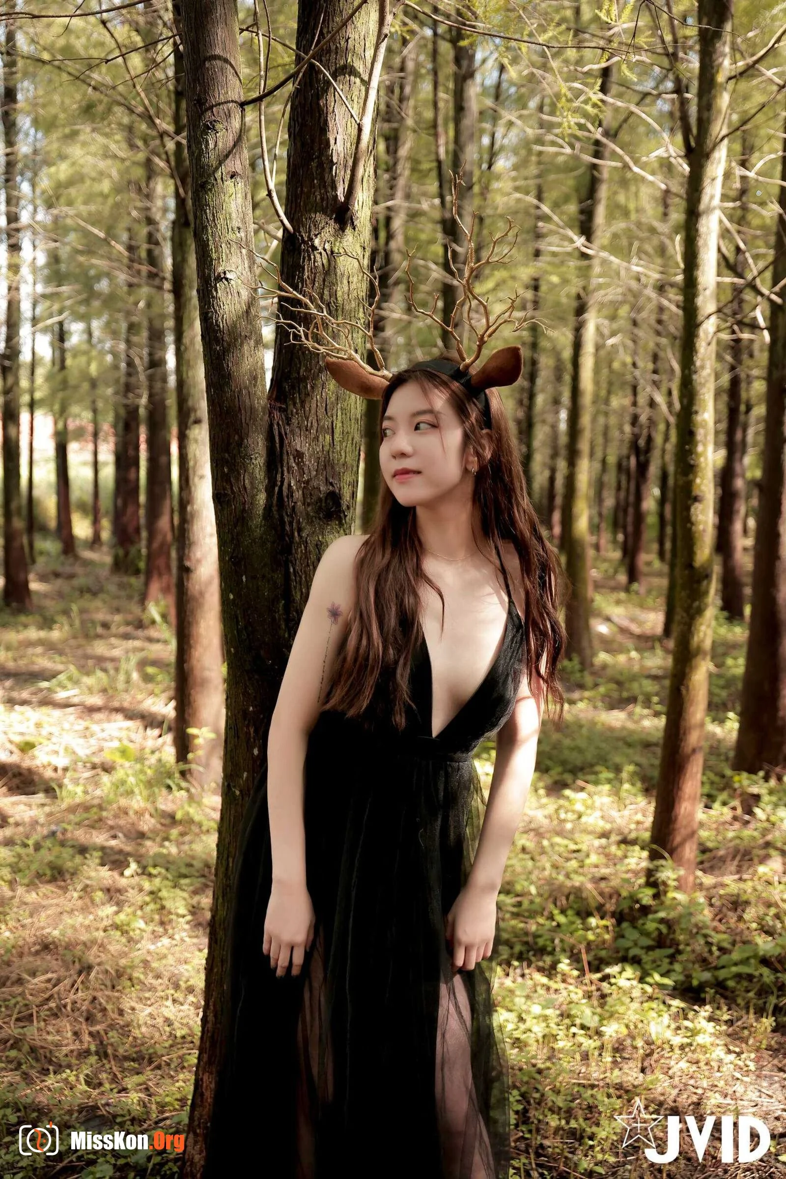 Deer Antler Girl - Photo 8