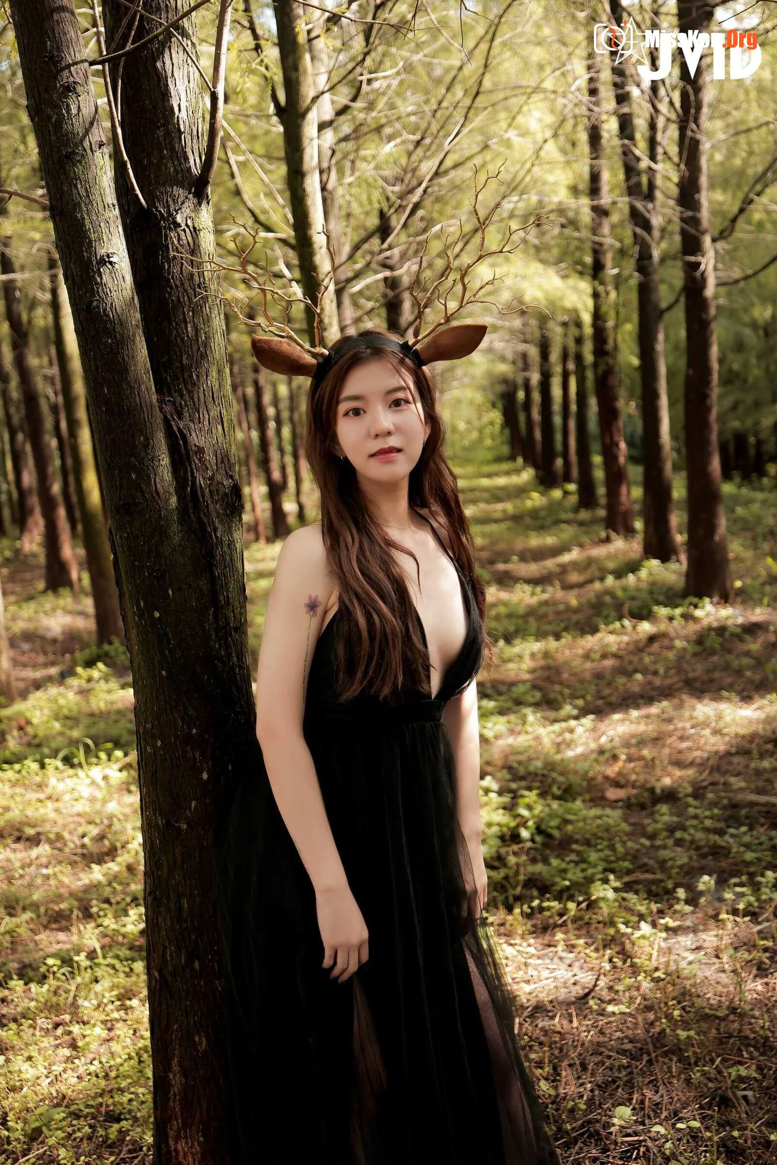 Deer Antler Girl - Photo 9