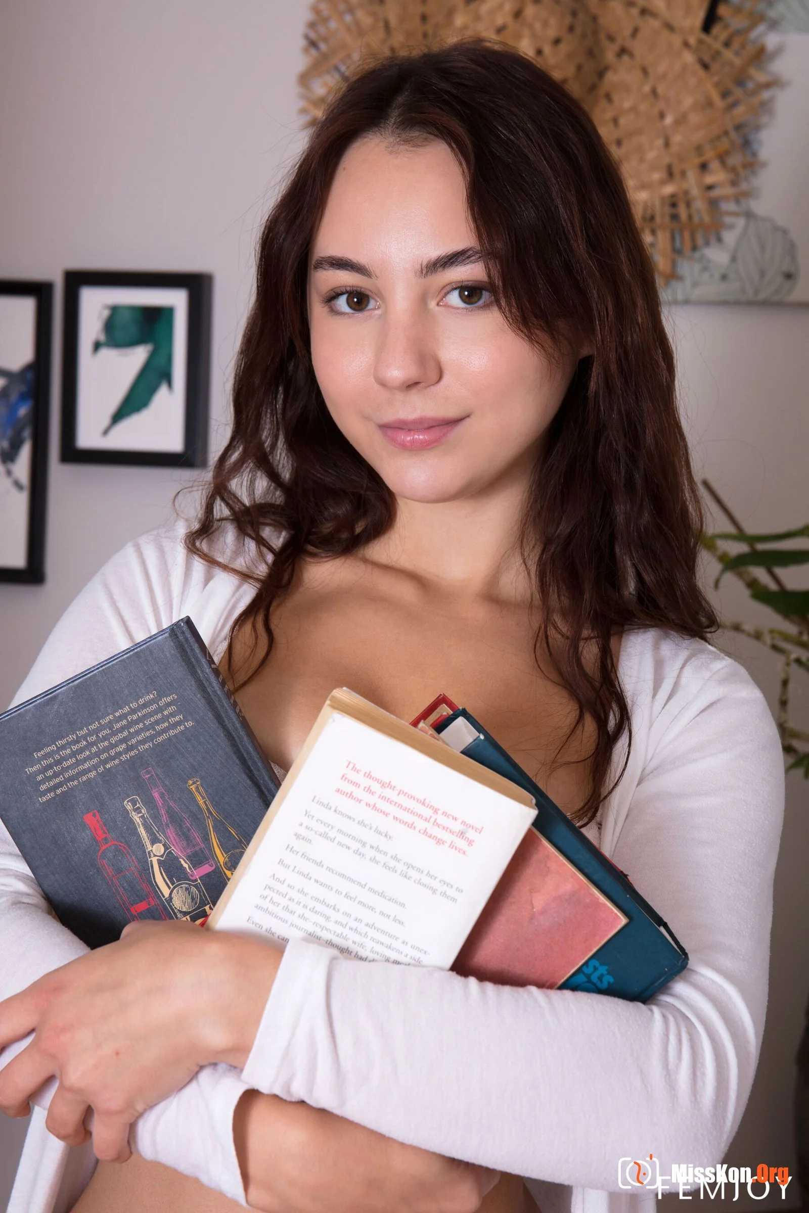 Dellia: Romance (FemJoy) - Photo 14