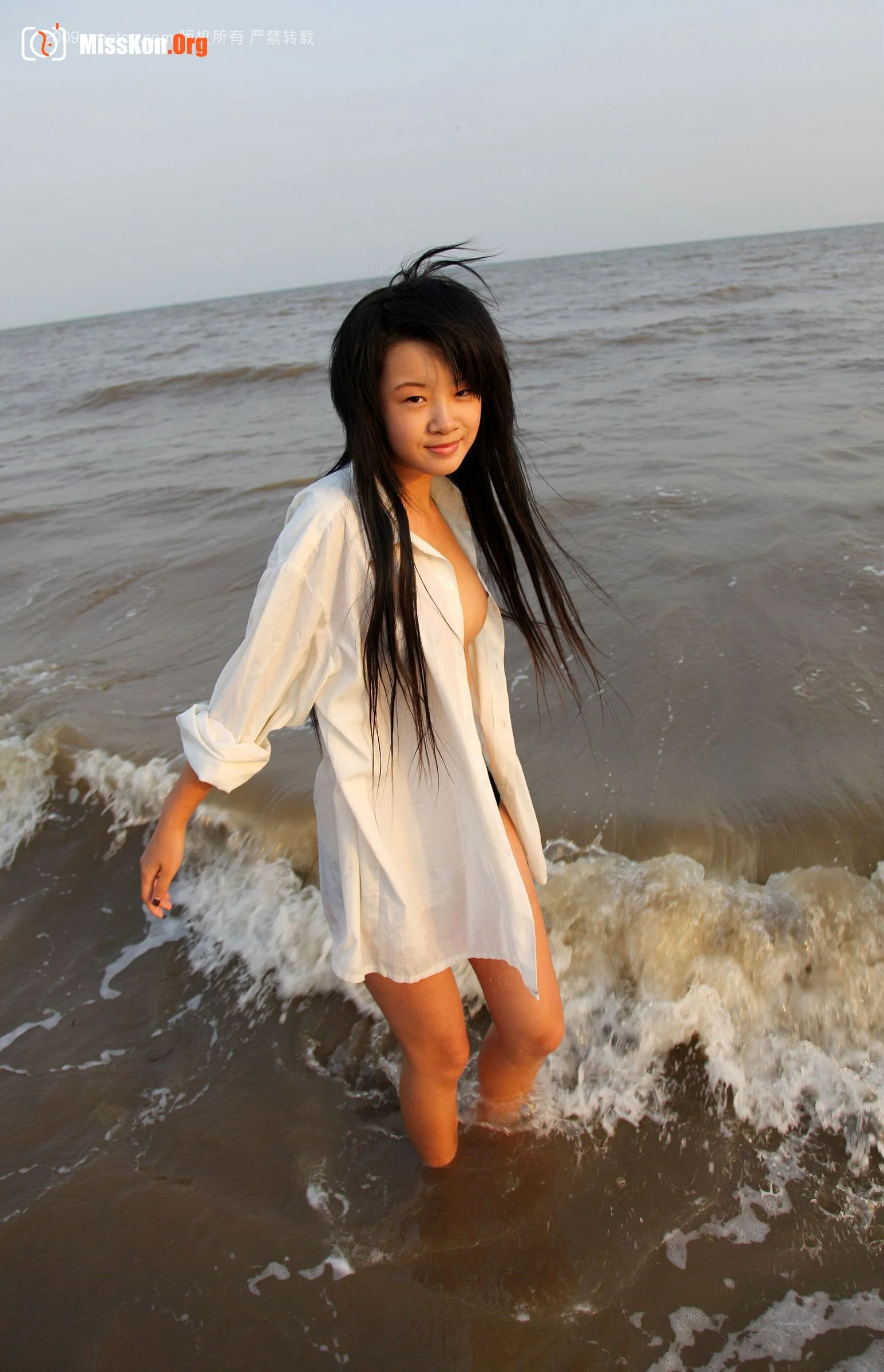 Deng Jing: Beach Girl (2009-12-23) - Photo 13