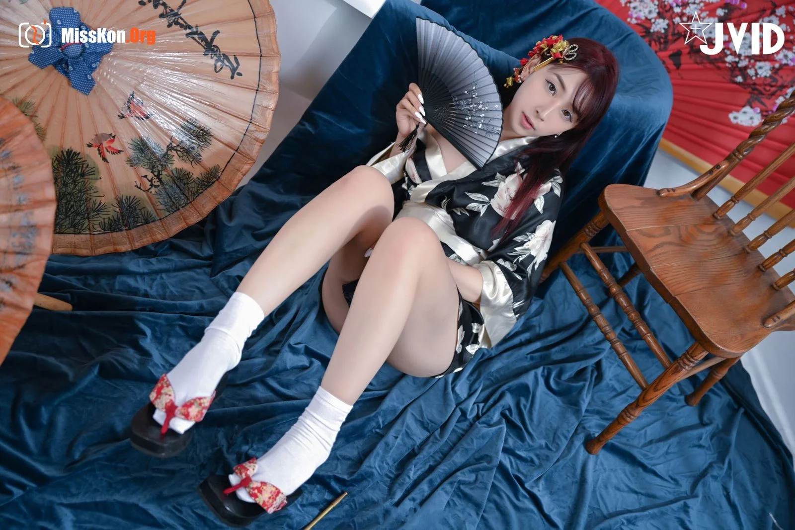 Diana: One-day custom girl experience: The allure of kimono - Photo 13