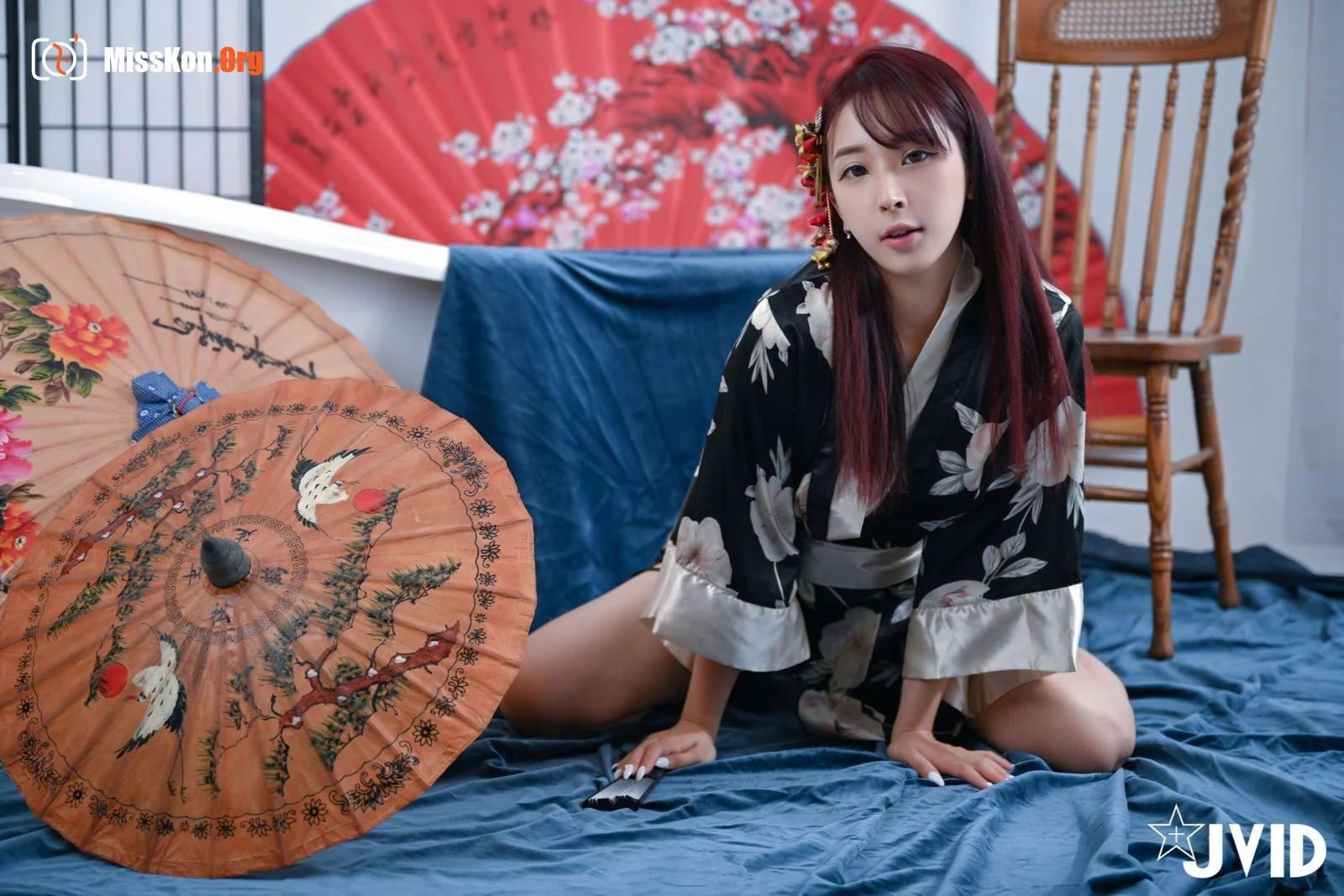 Diana: One-day custom girl experience: The allure of kimono - Photo 2