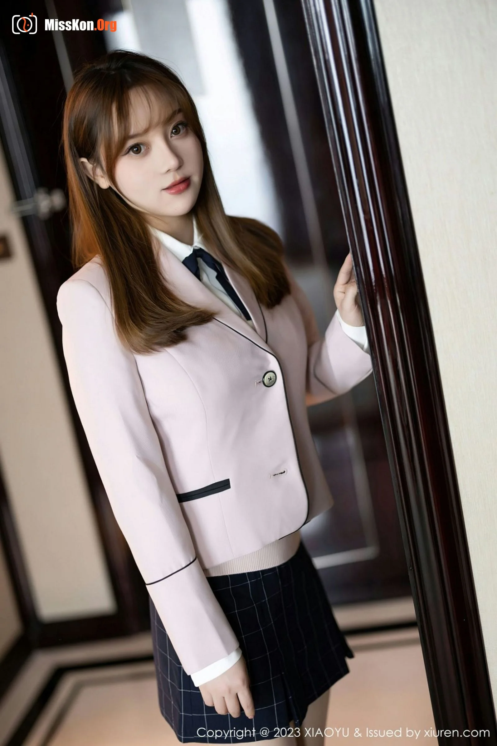 Dou Banjiang - Photo 2