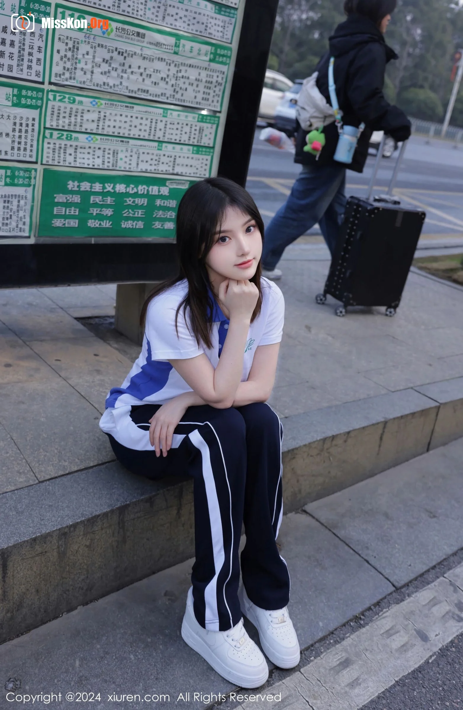 Dou Banjiang - Photo 6