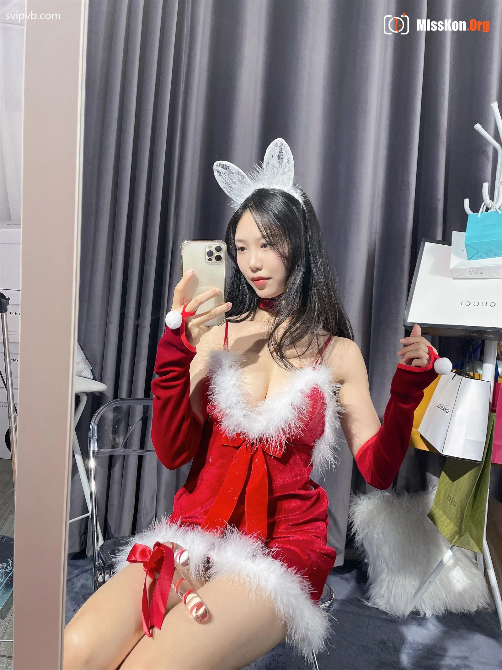 Douniang Lishi: My Exclusive Christmas Girlfriend - Photo 17