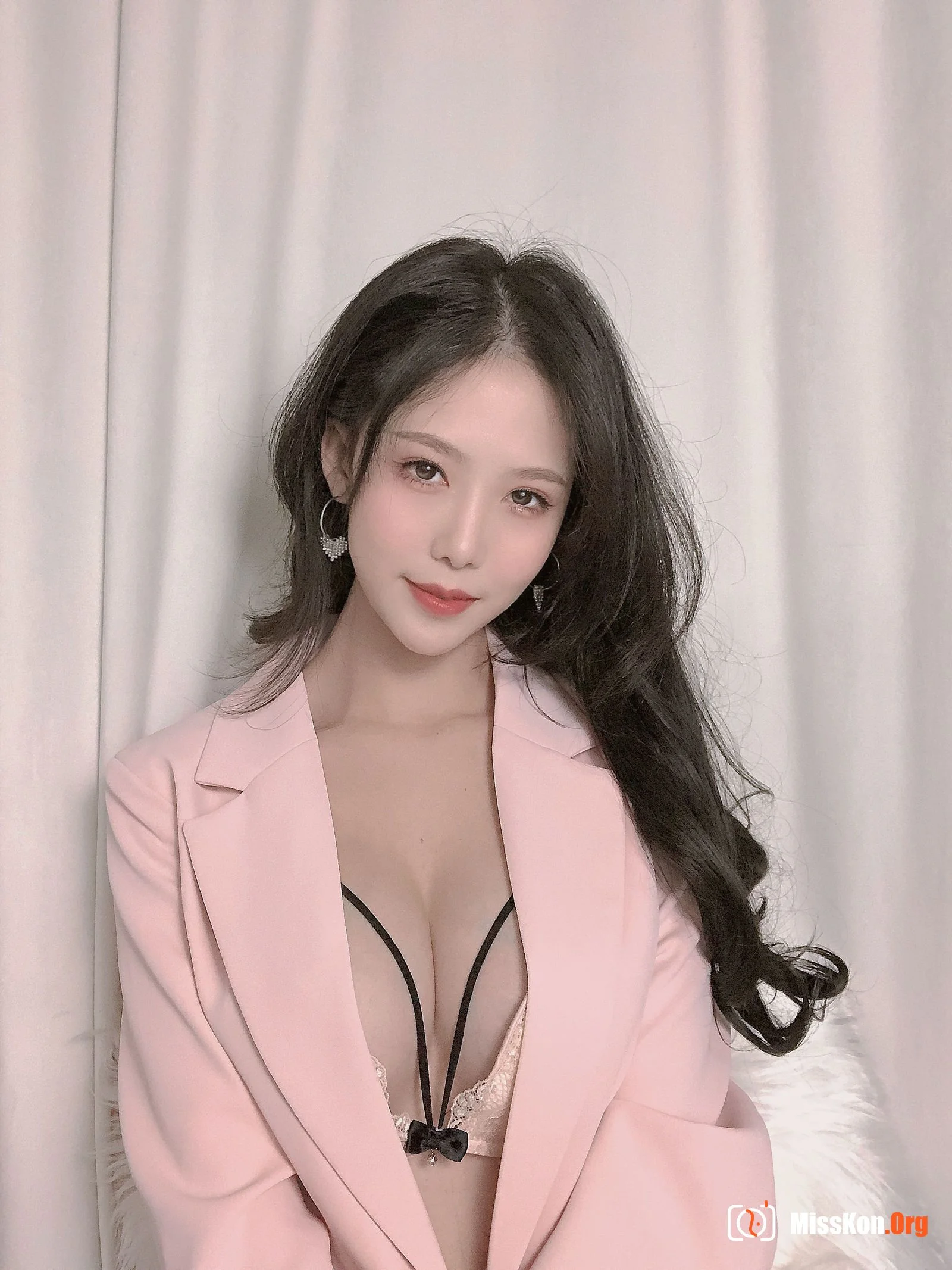 Douniang Lishi: Pink suit - Photo 10