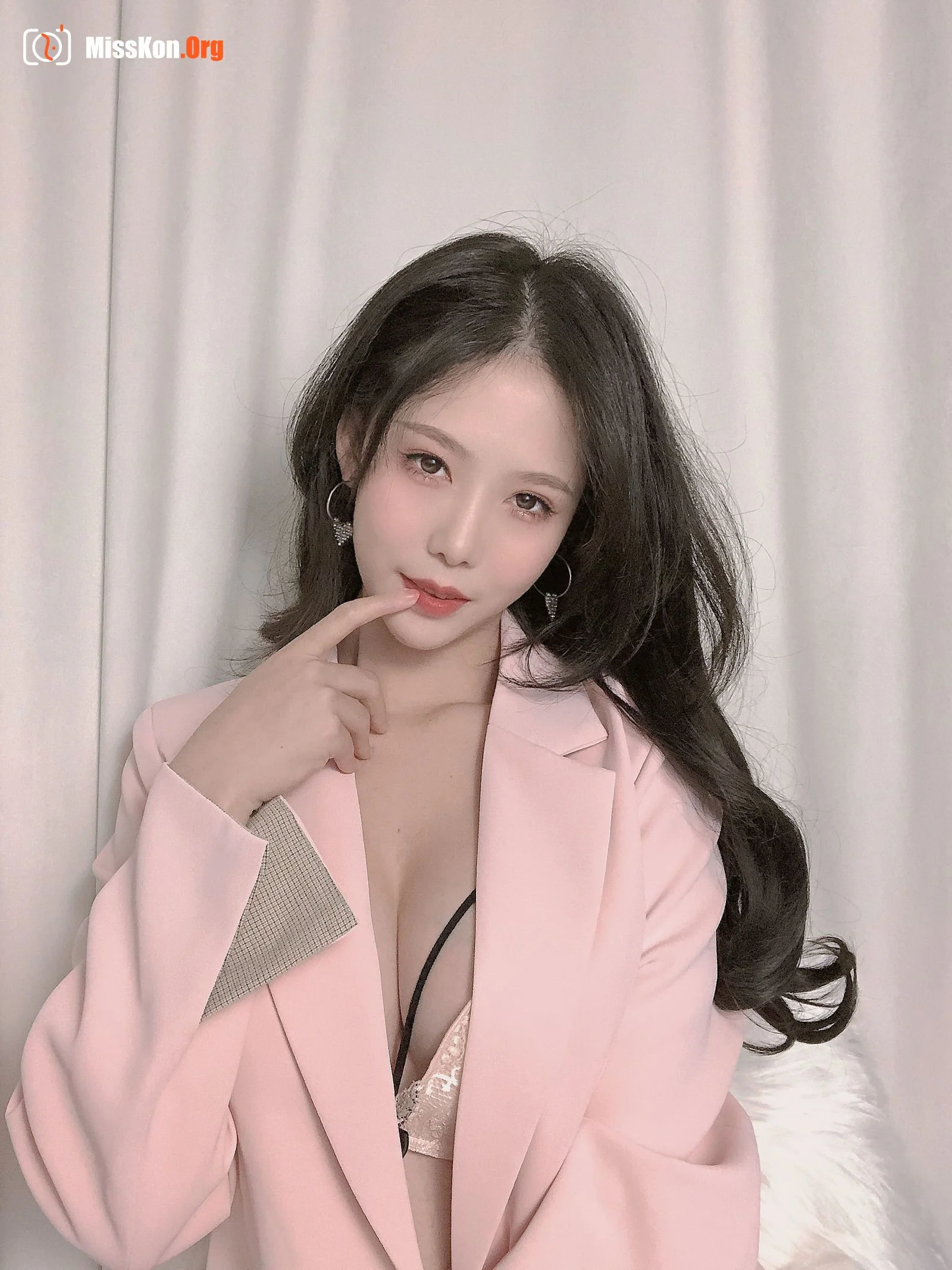 Douniang Lishi: Pink suit - Photo 11