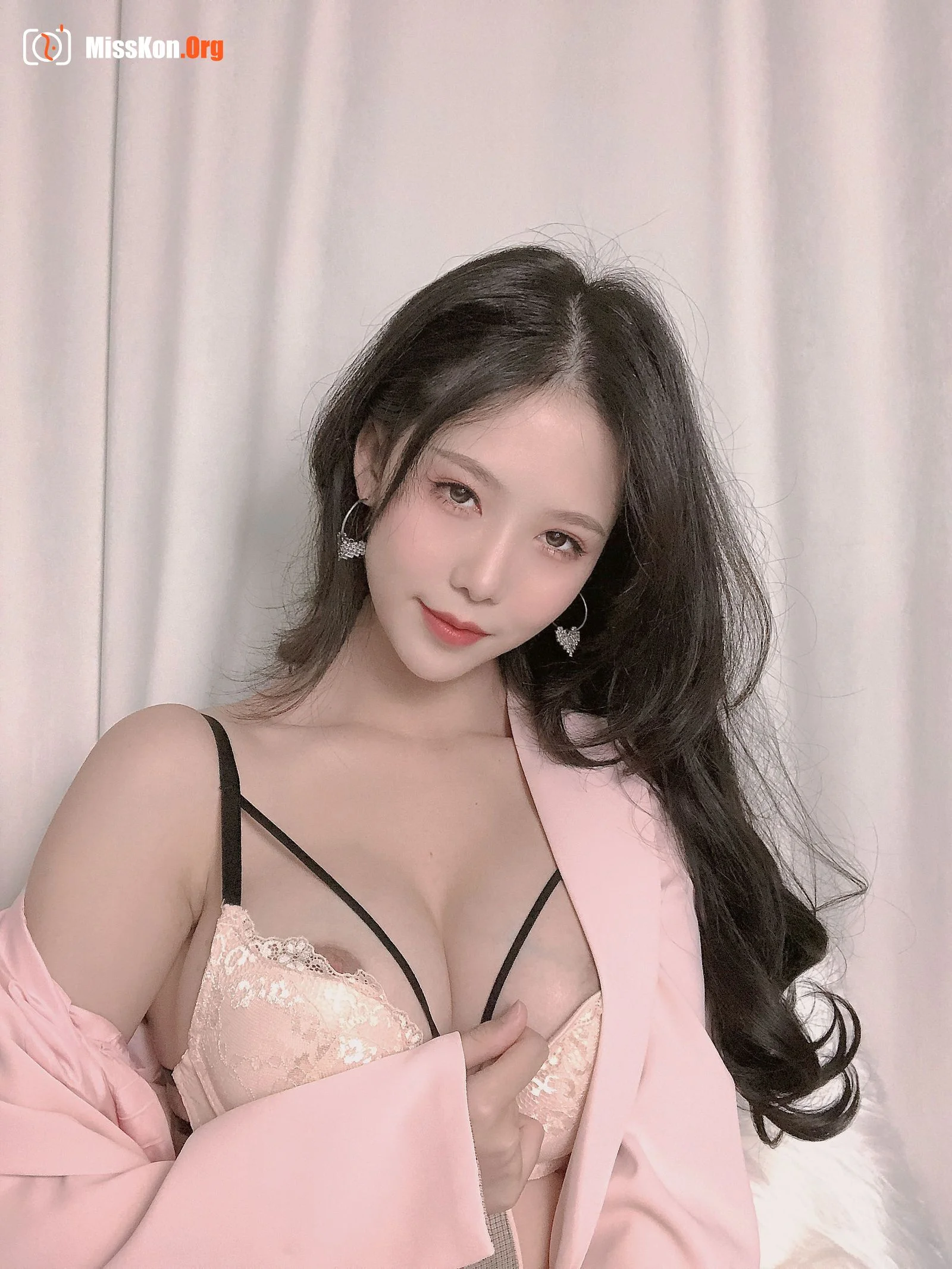Douniang Lishi: Pink suit - Photo 13