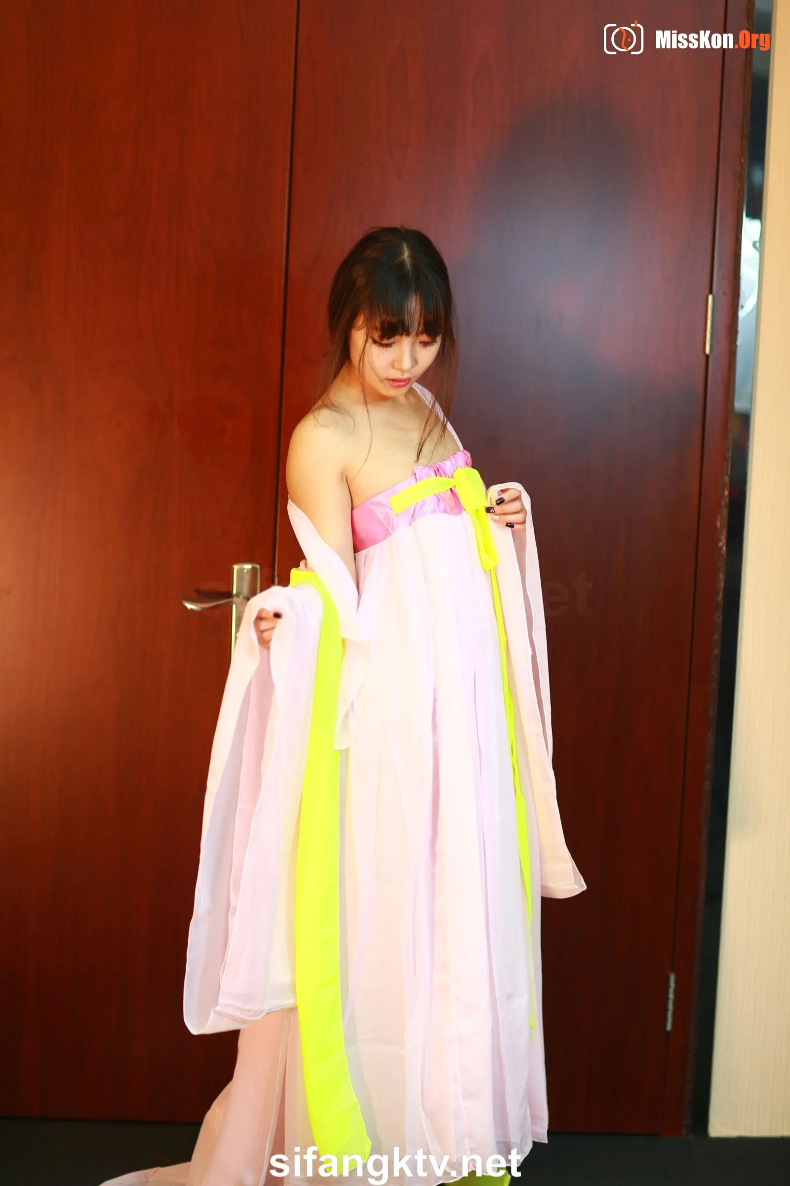 Du Yuhan: Costume (2016-09-07) - Photo 13