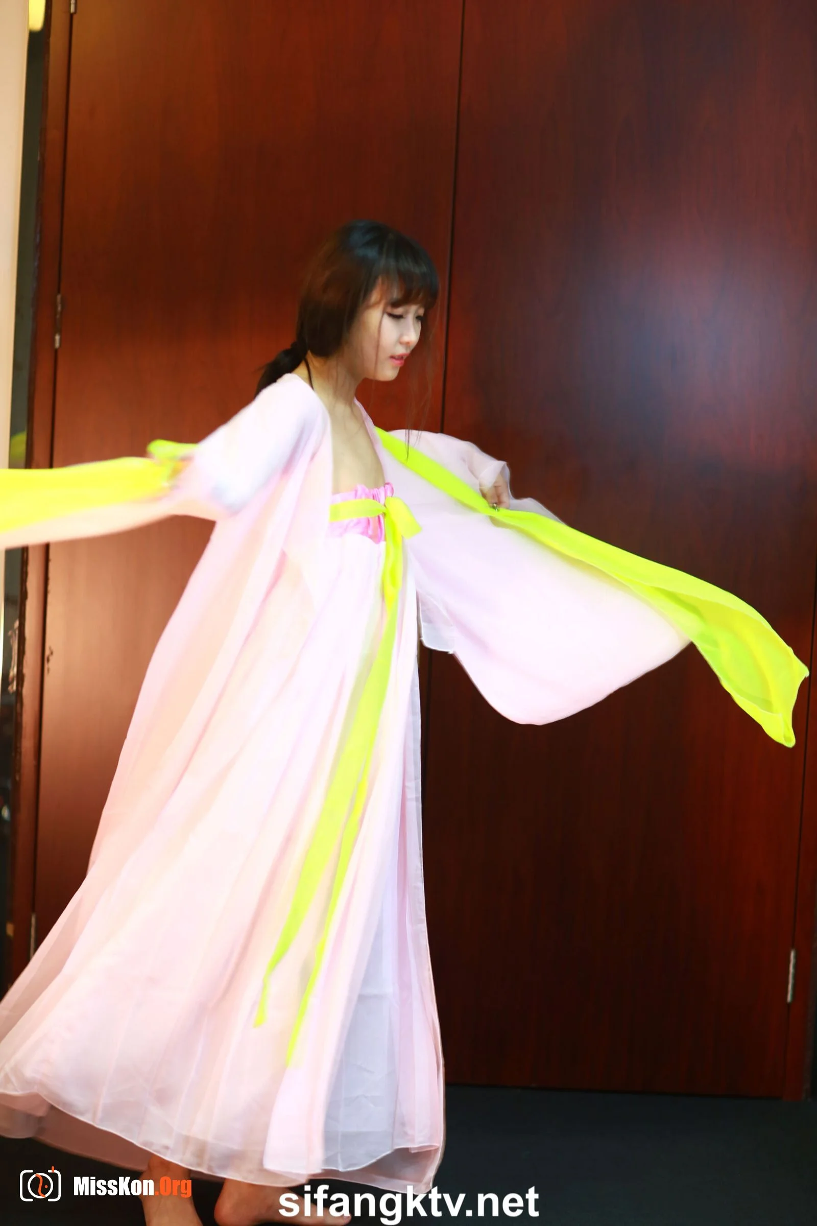 Du Yuhan: Costume (2016-09-07) - Photo 18