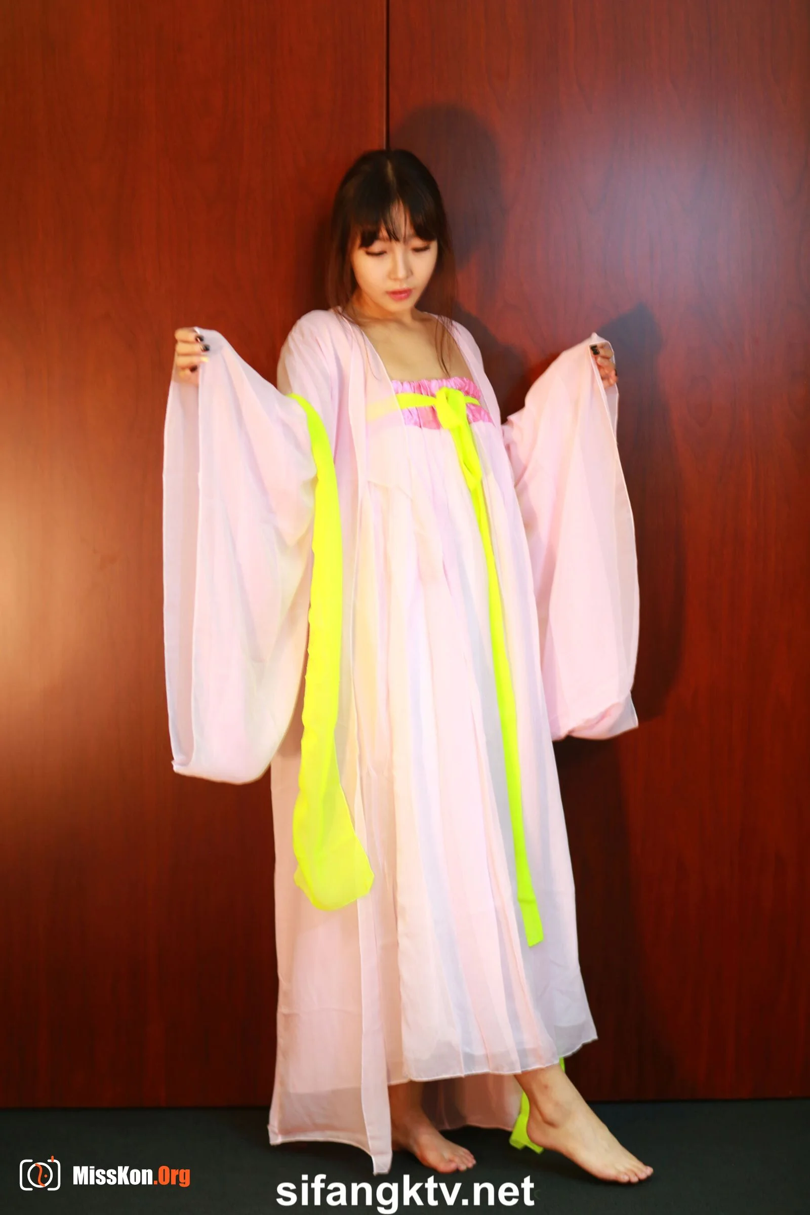 Du Yuhan: Costume (2016-09-07) - Photo 5