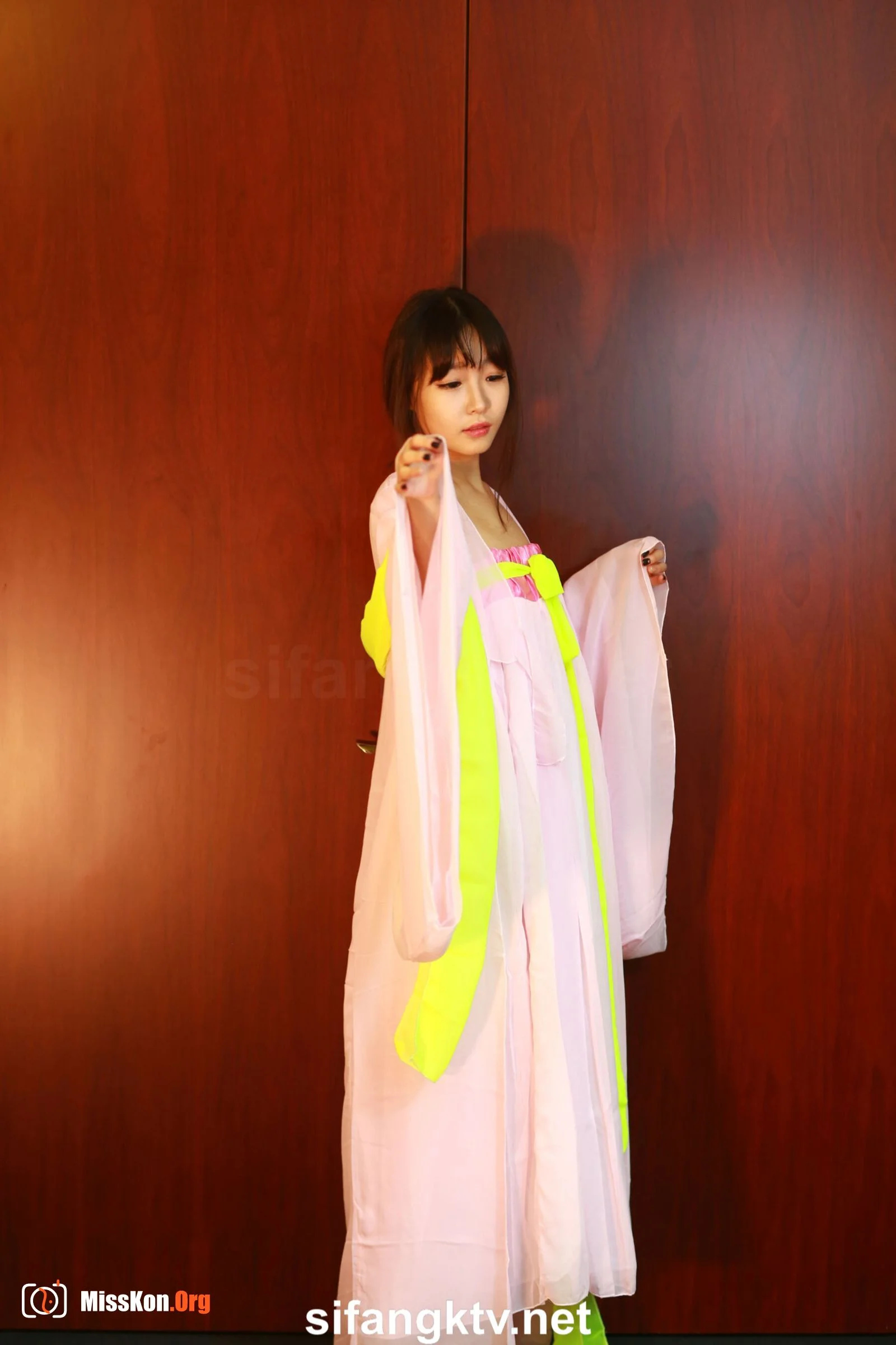 Du Yuhan: Costume (2016-09-07) - Photo 7