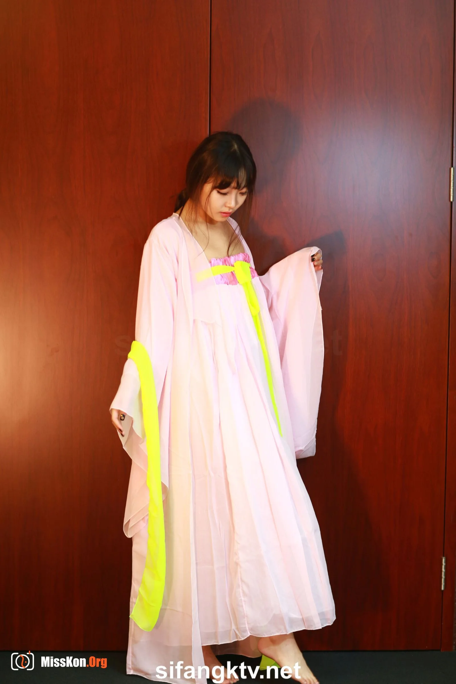 Du Yuhan: Costume (2016-09-07) - Photo 9