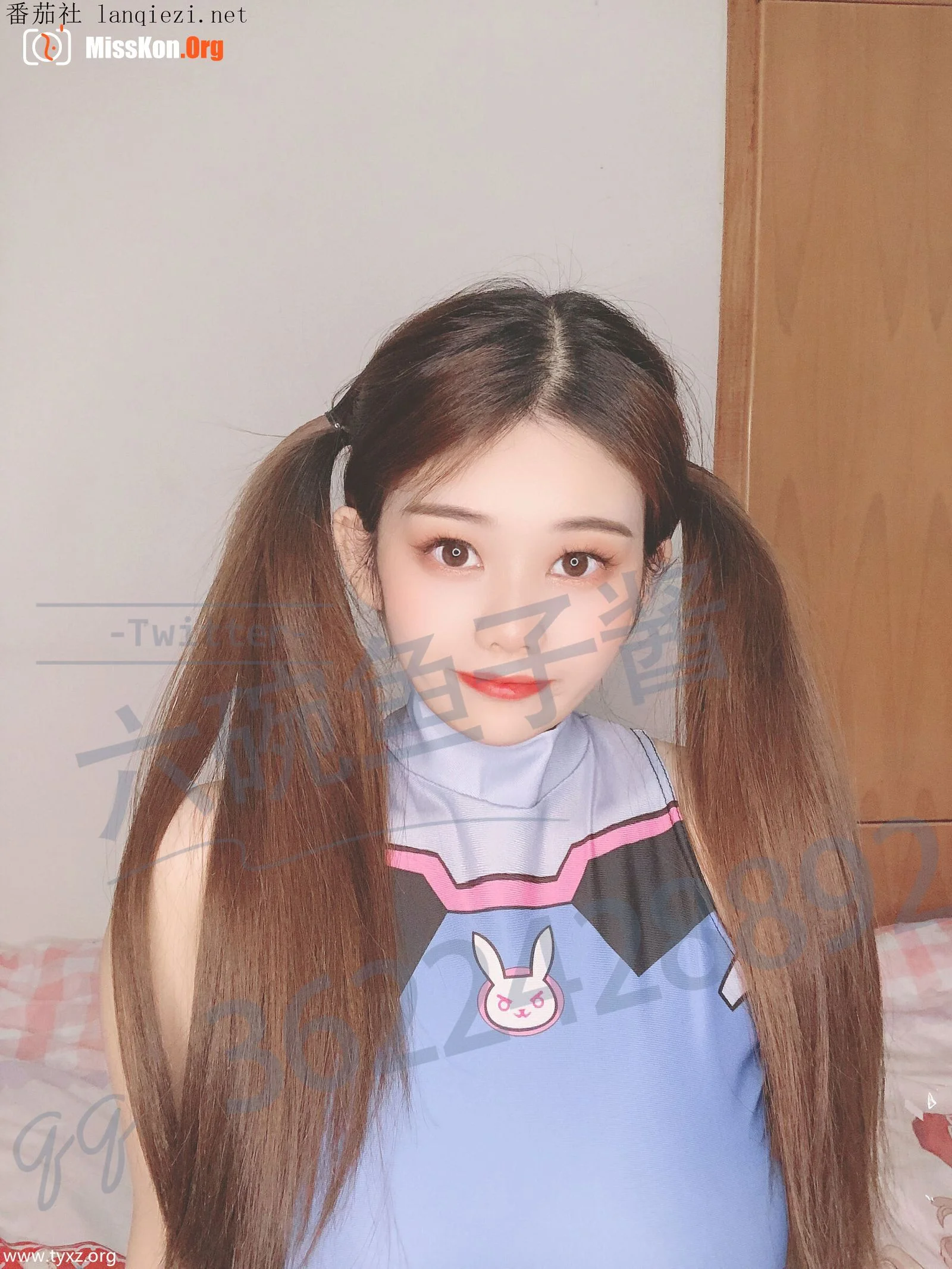 六碗鱼子酱《露脸DVA》 - 照片 4