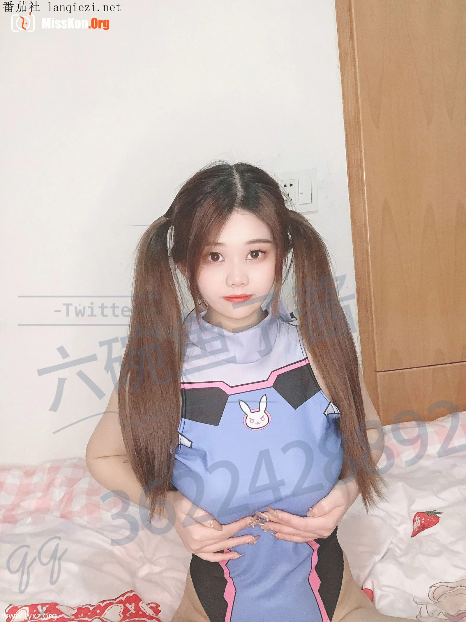 六碗鱼子酱《露脸DVA》 - 照片 8