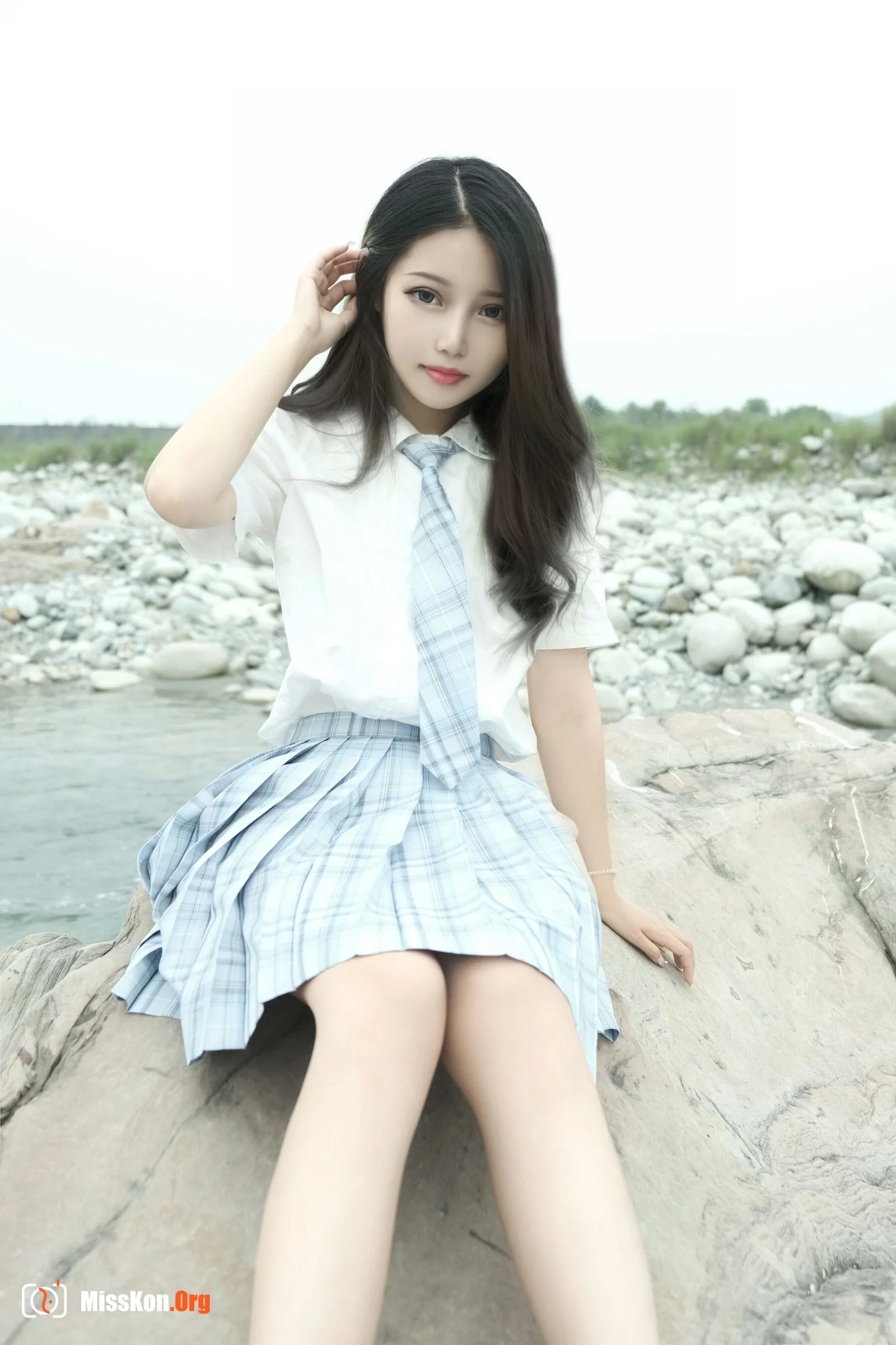 eloise Ruanruan: Riverside JK - Photo 11